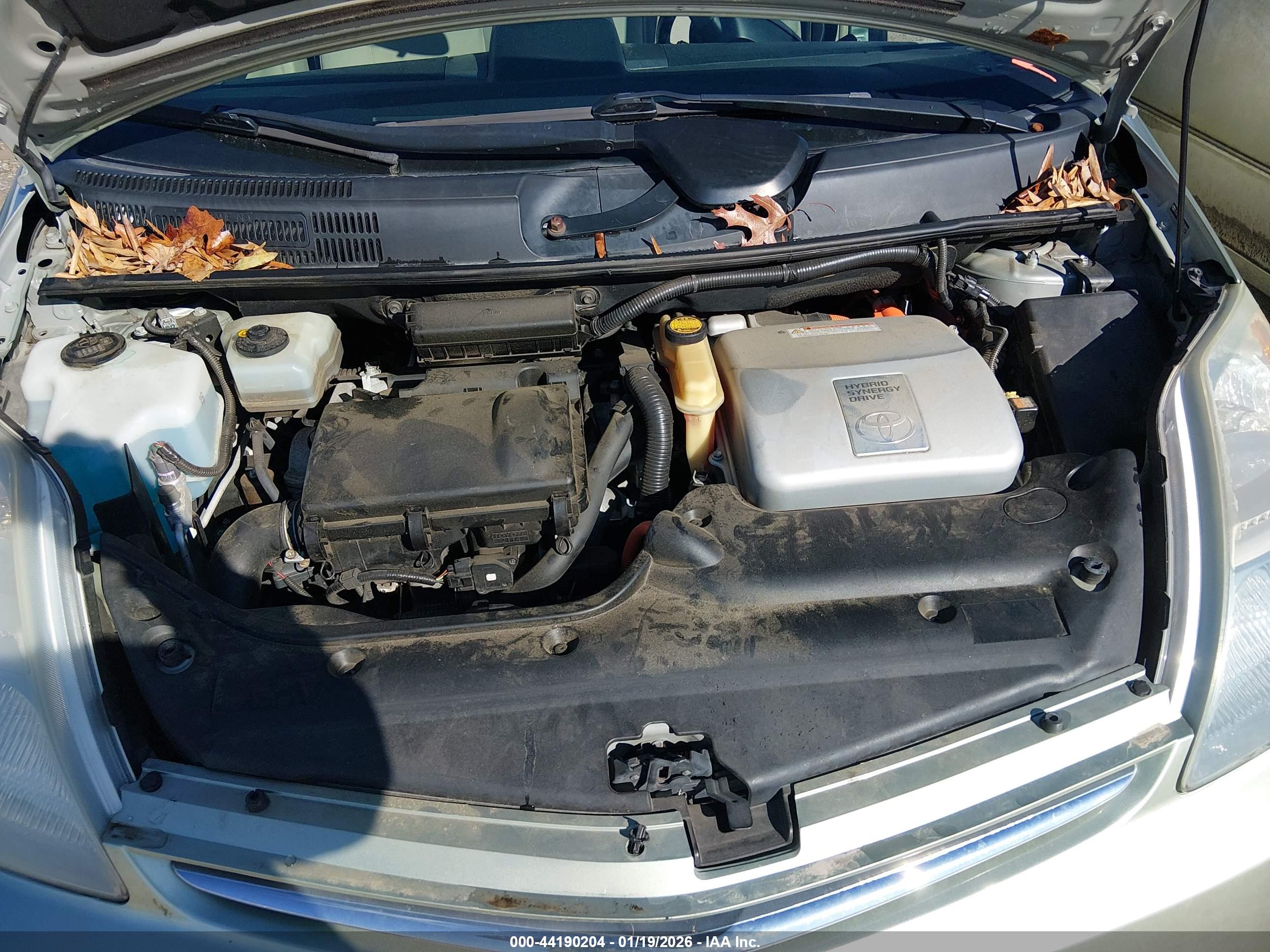 TOYOTA PRIUS image 10
