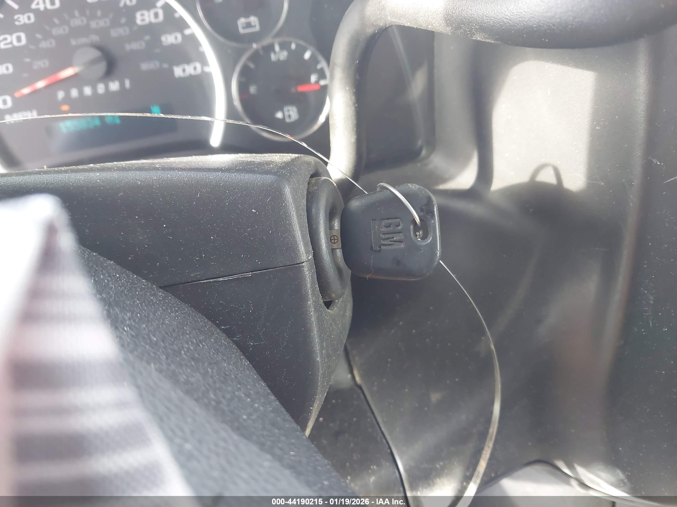 CHEVROLET EXPRESS image 11