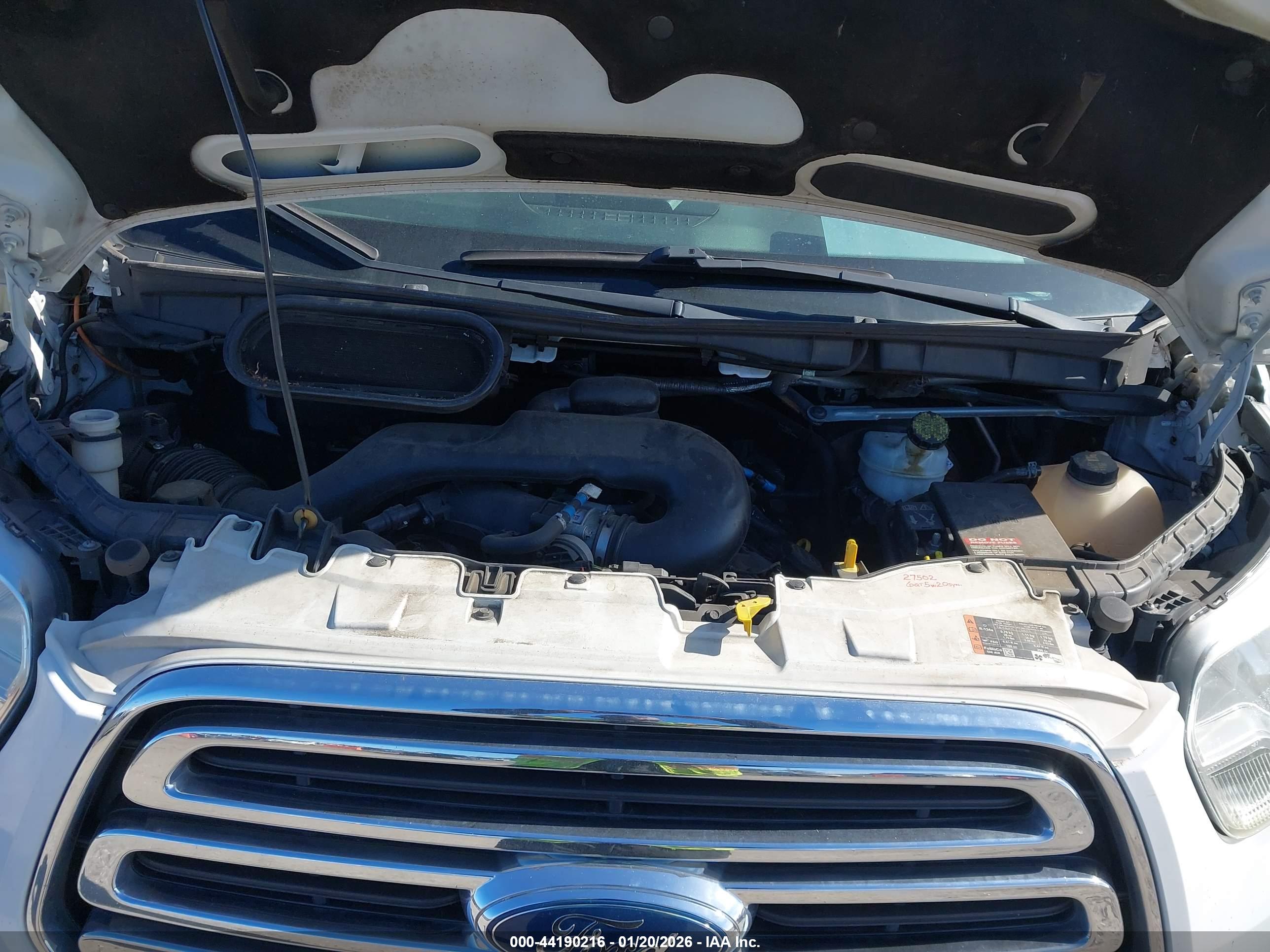 FORD TRANSIT-250 image 10