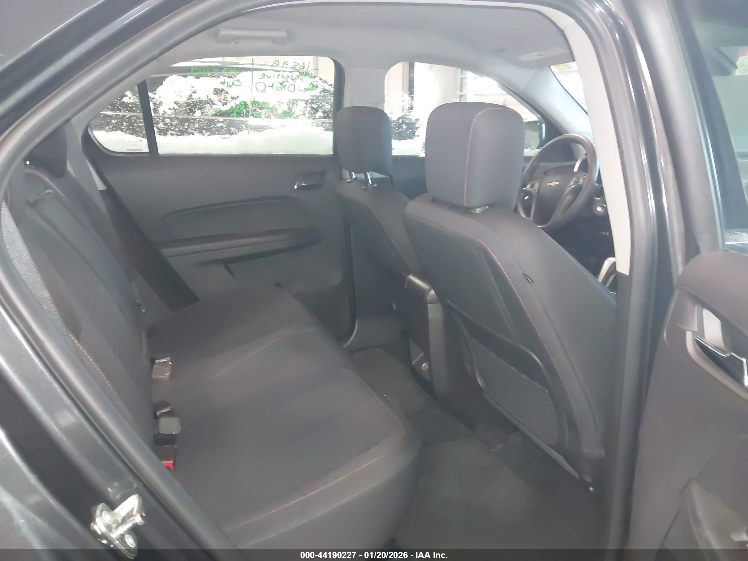 CHEVROLET EQUINOX image 8