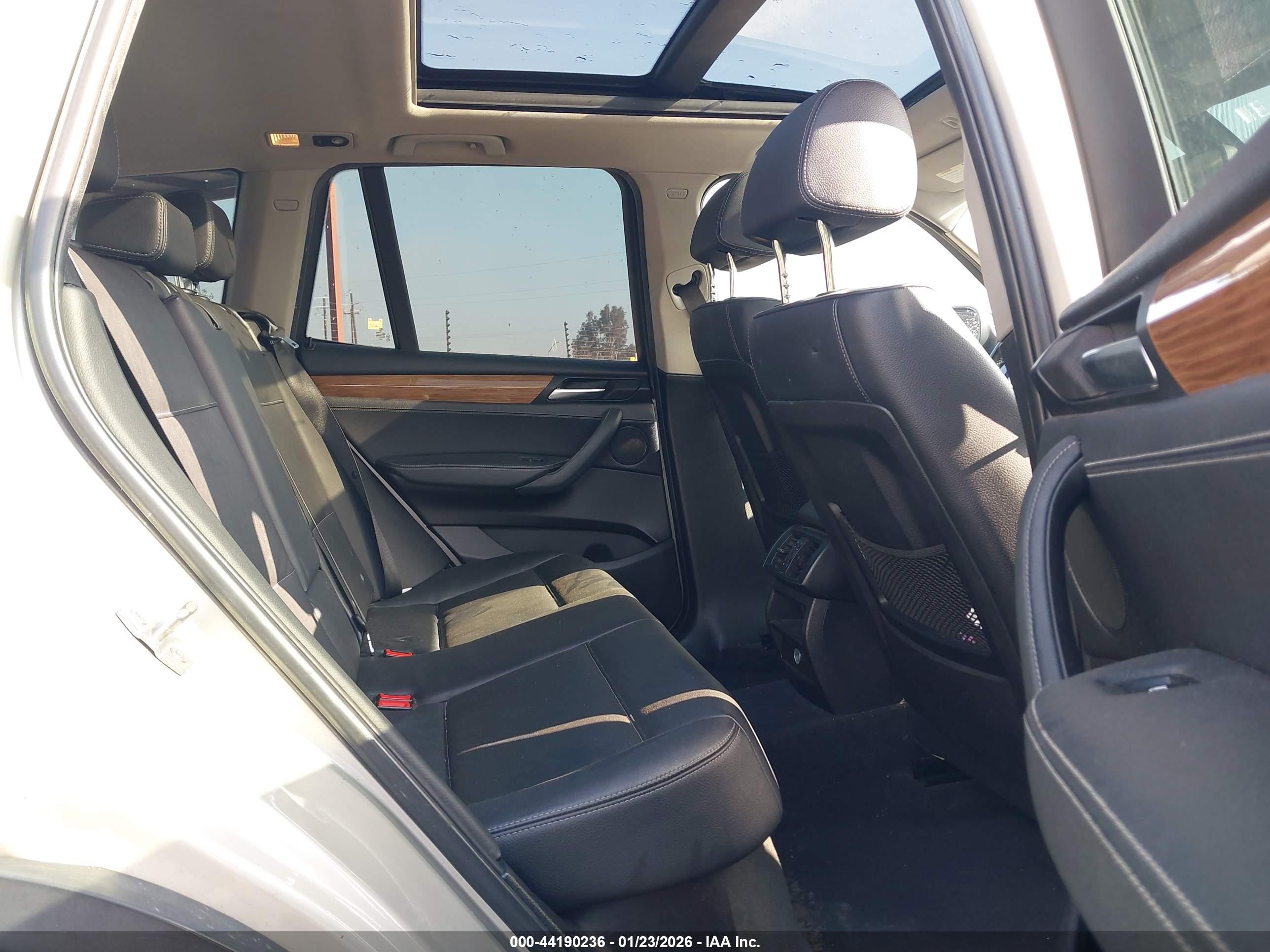 BMW X3 image 8