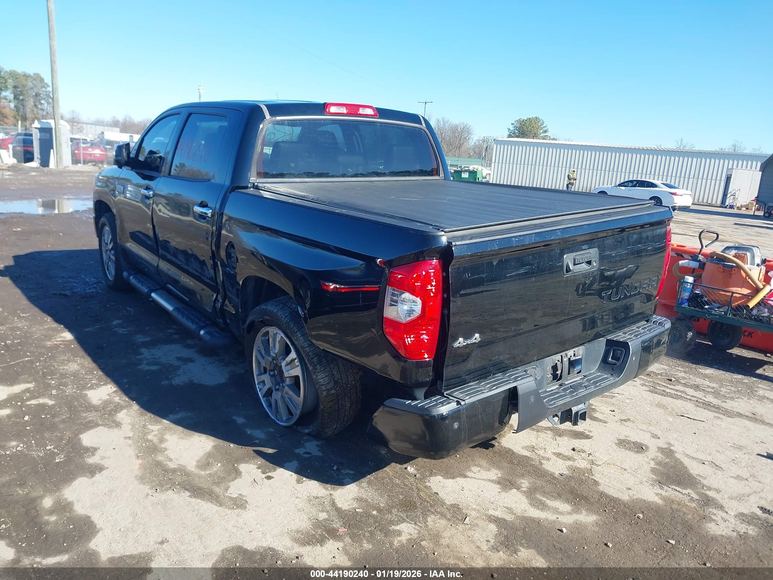 TOYOTA TUNDRA image 3