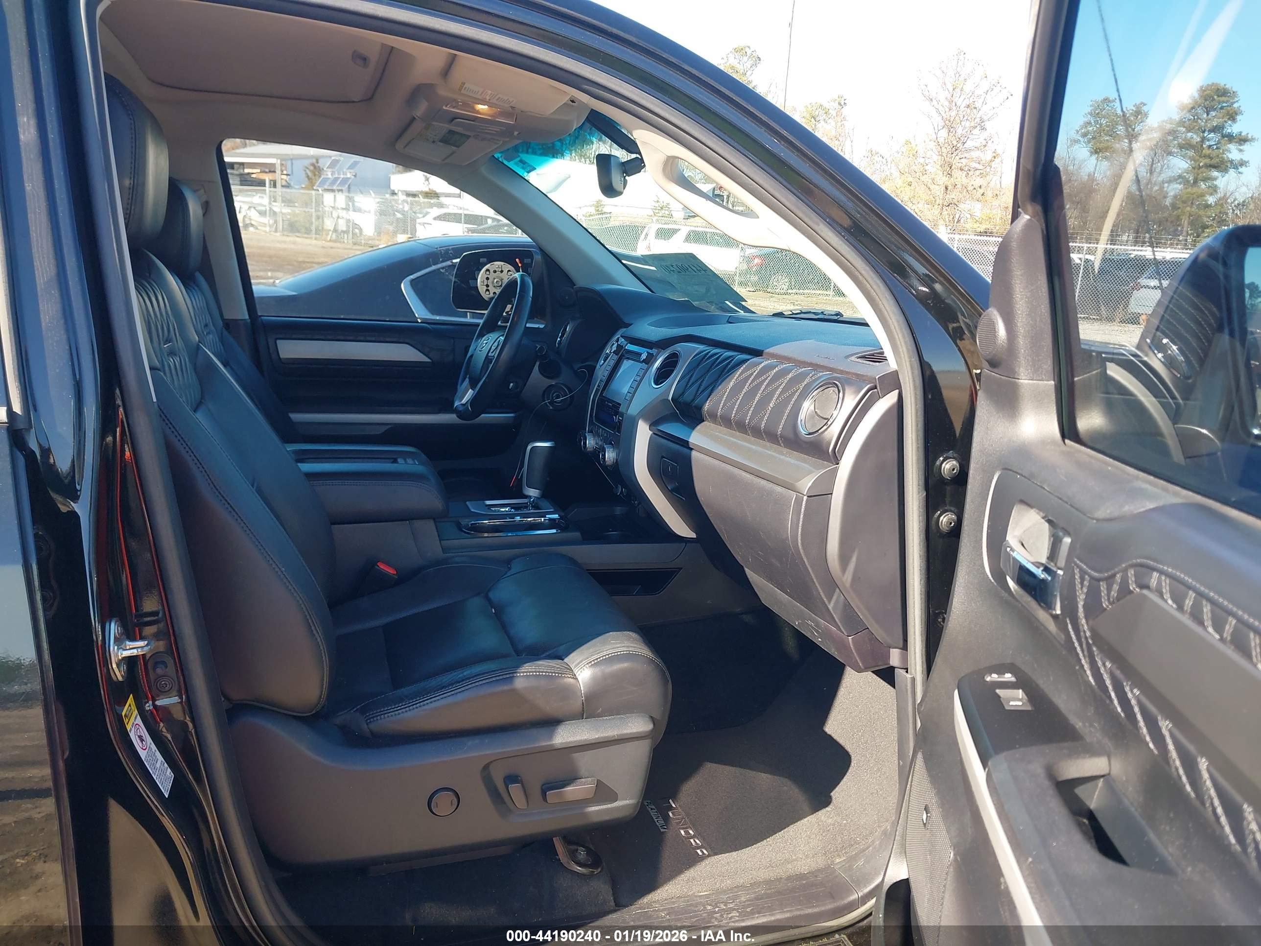 TOYOTA TUNDRA image 5