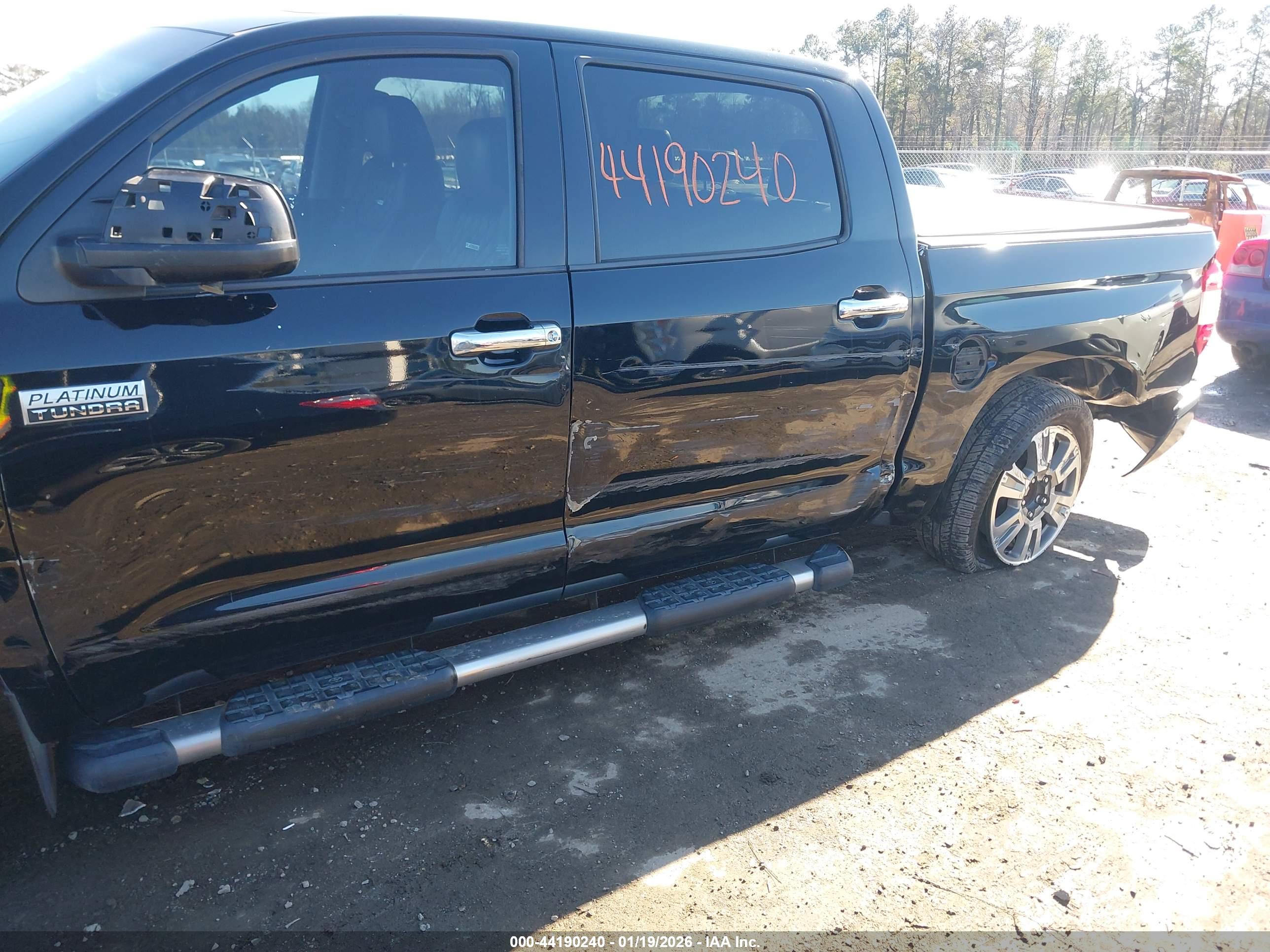 TOYOTA TUNDRA image 6