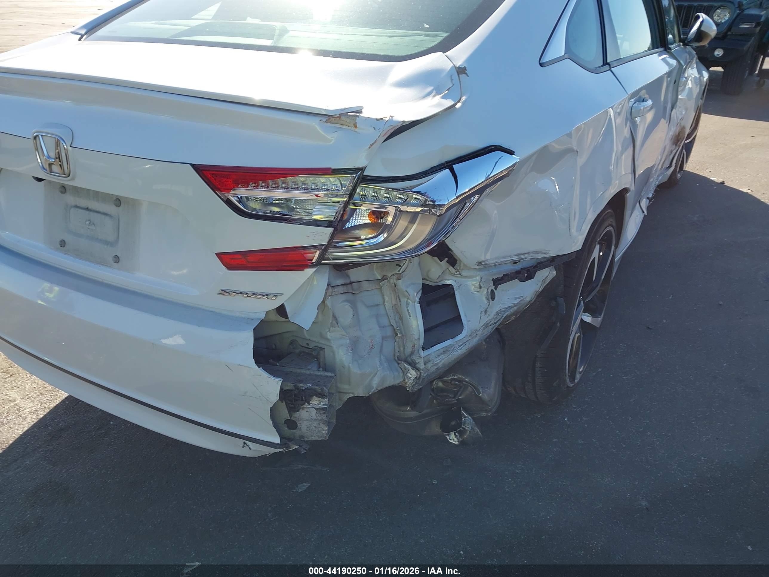 HONDA ACCORD image 6