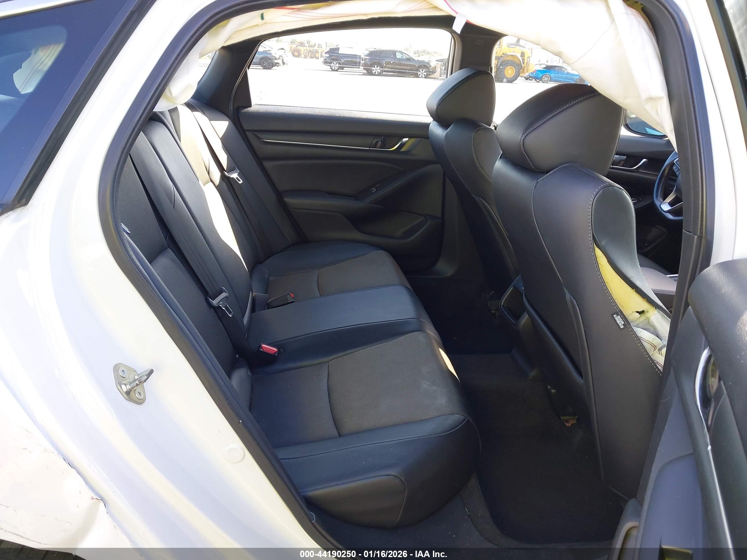 HONDA ACCORD image 8
