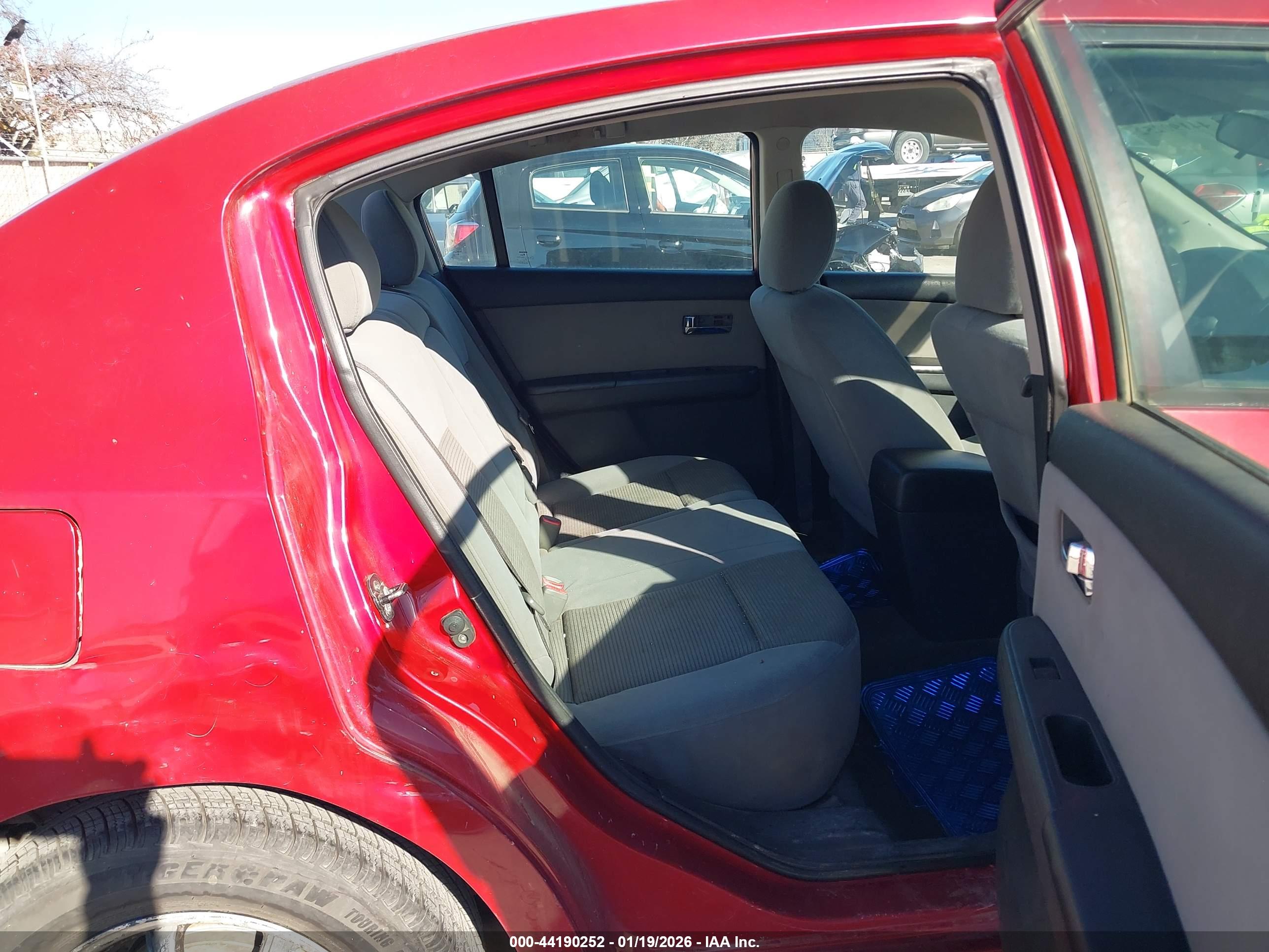 NISSAN SENTRA image 8