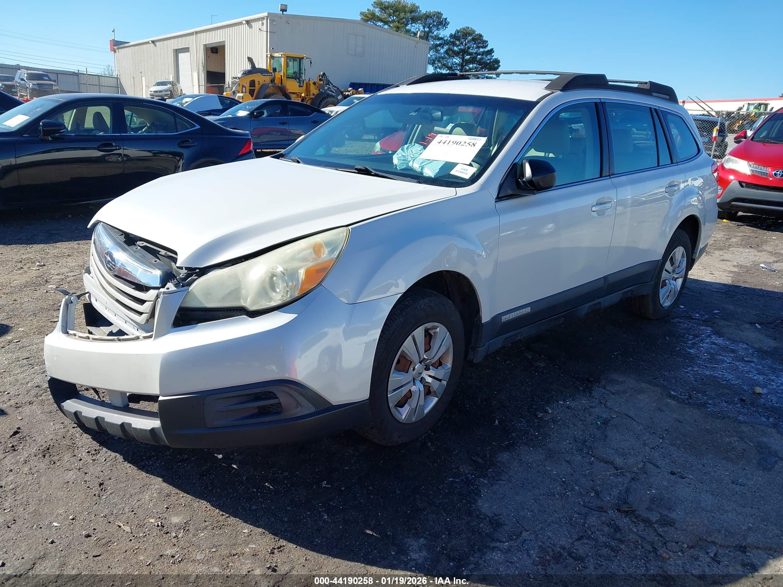 SUBARU OUTBACK image 2