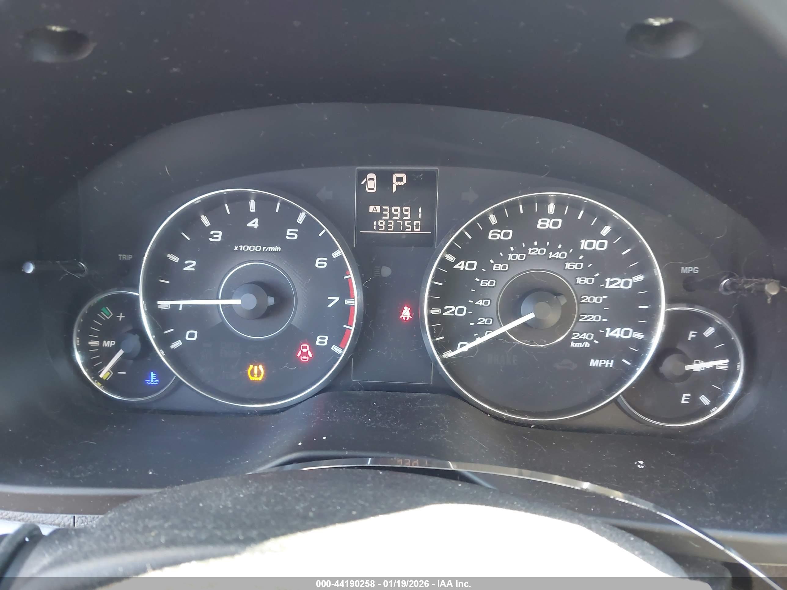 SUBARU OUTBACK image 7