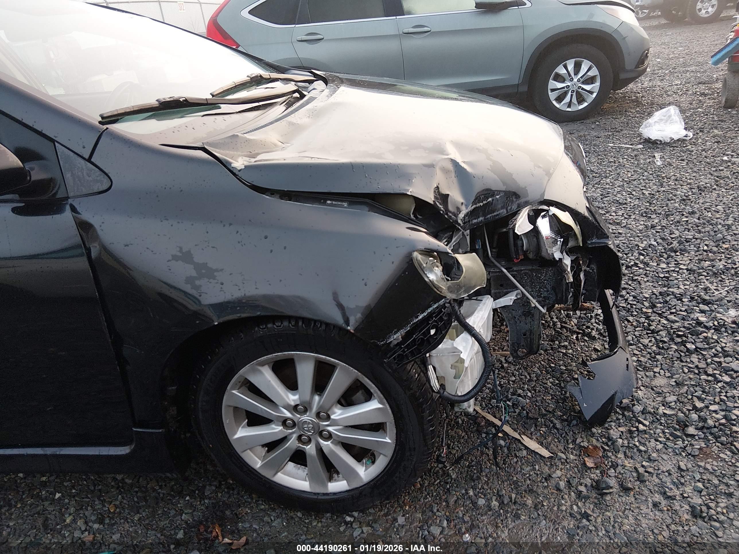 TOYOTA COROLLA image 6