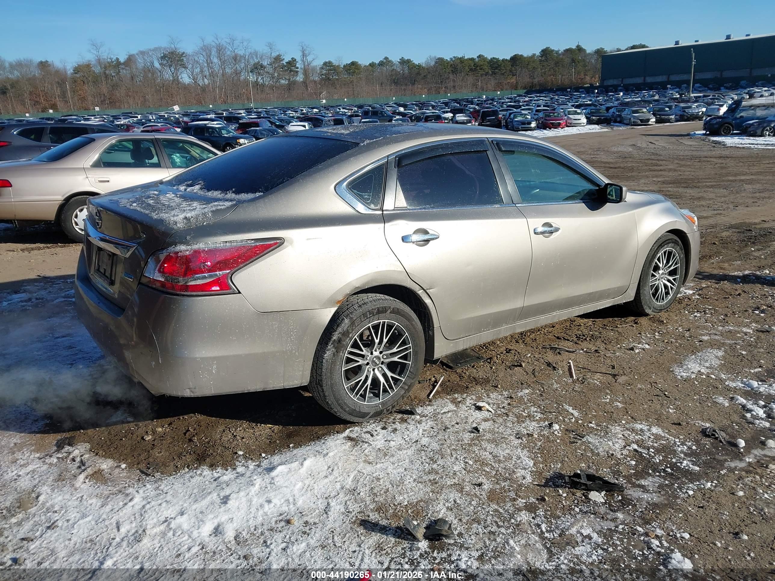 NISSAN ALTIMA image 4