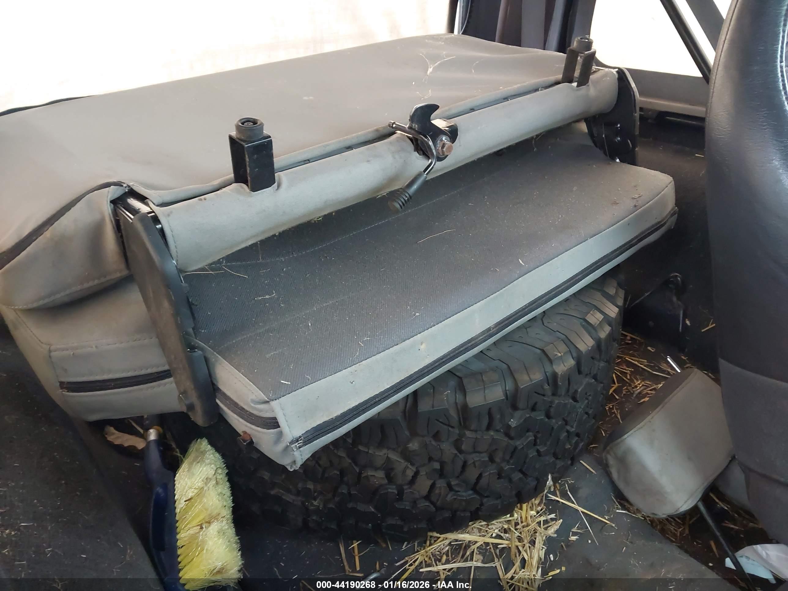 JEEP WRANGLER image 8