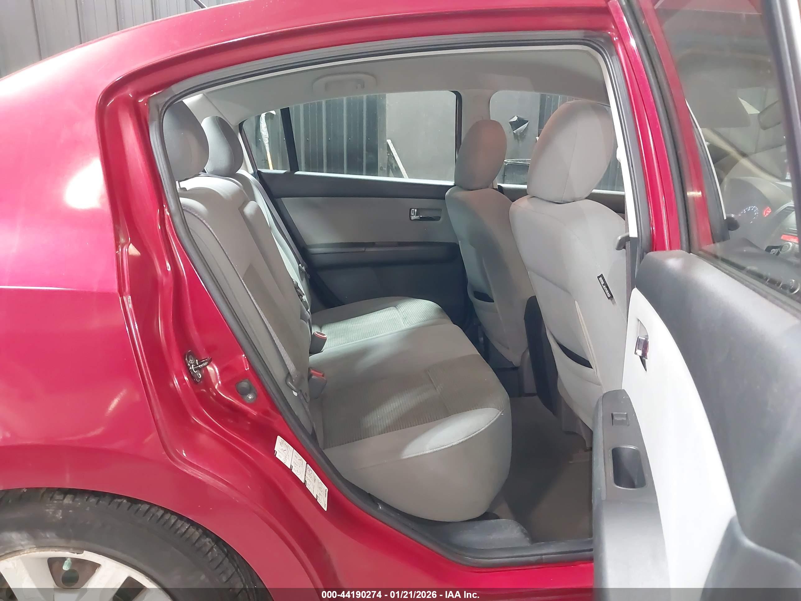 NISSAN SENTRA image 8
