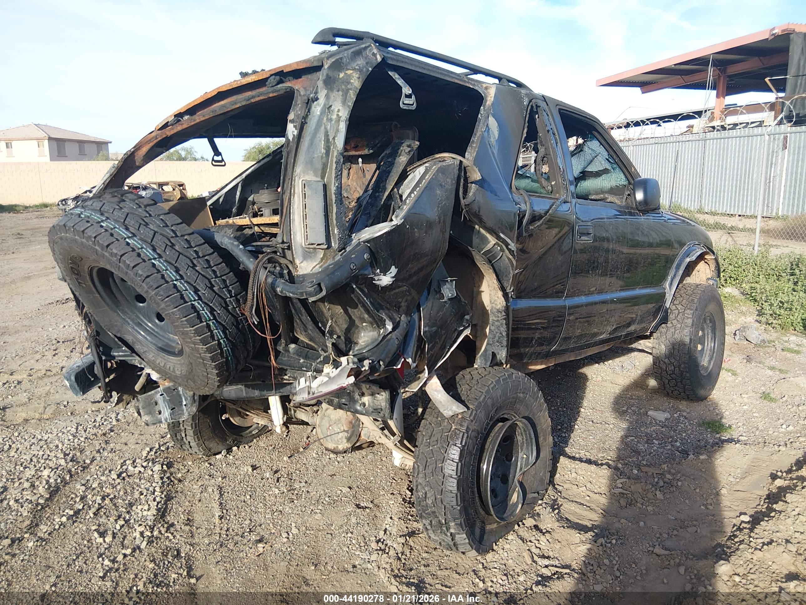 CHEVROLET BLAZER image 6