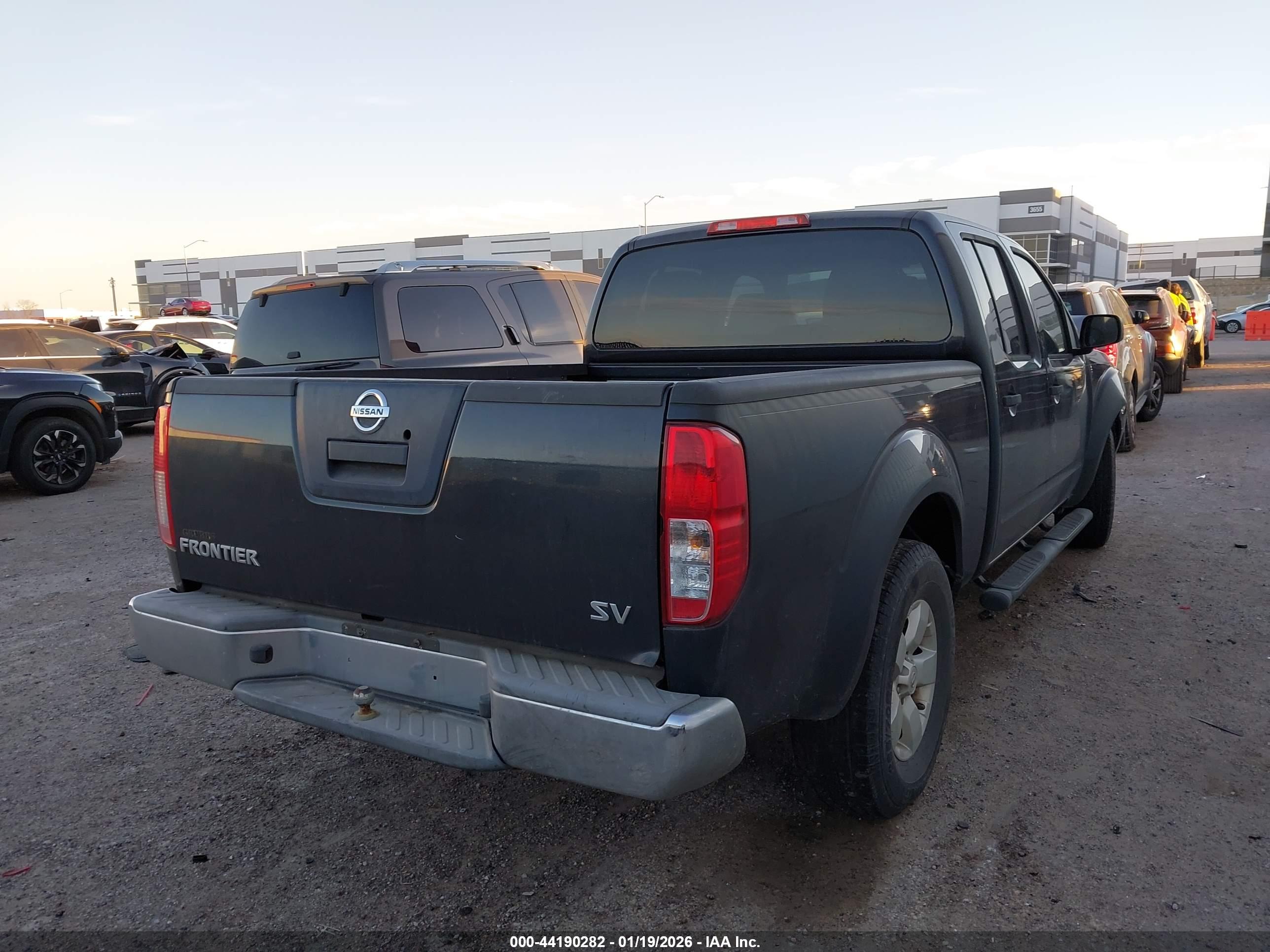 NISSAN FRONTIER image 4