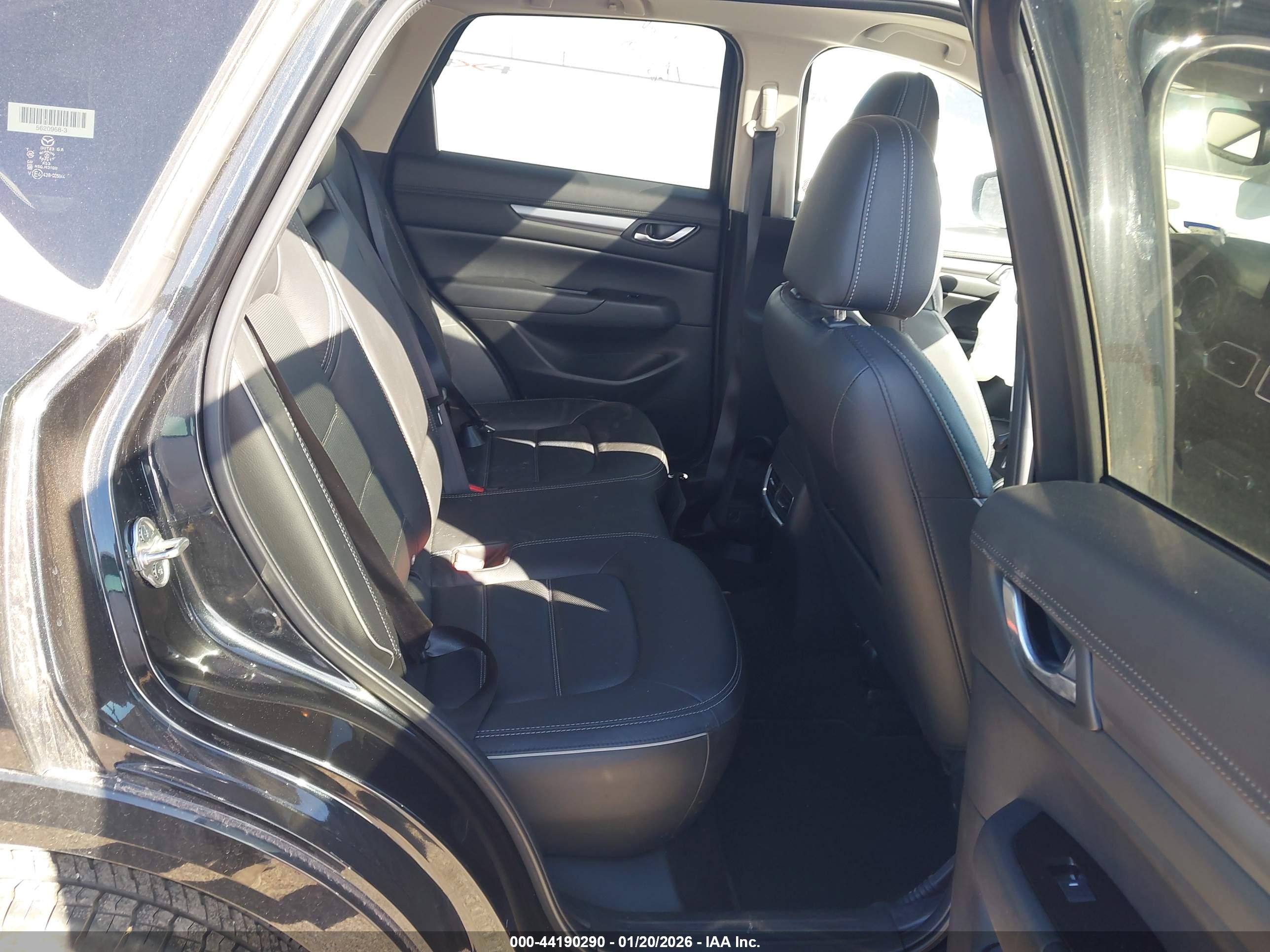 MAZDA CX-5 image 8