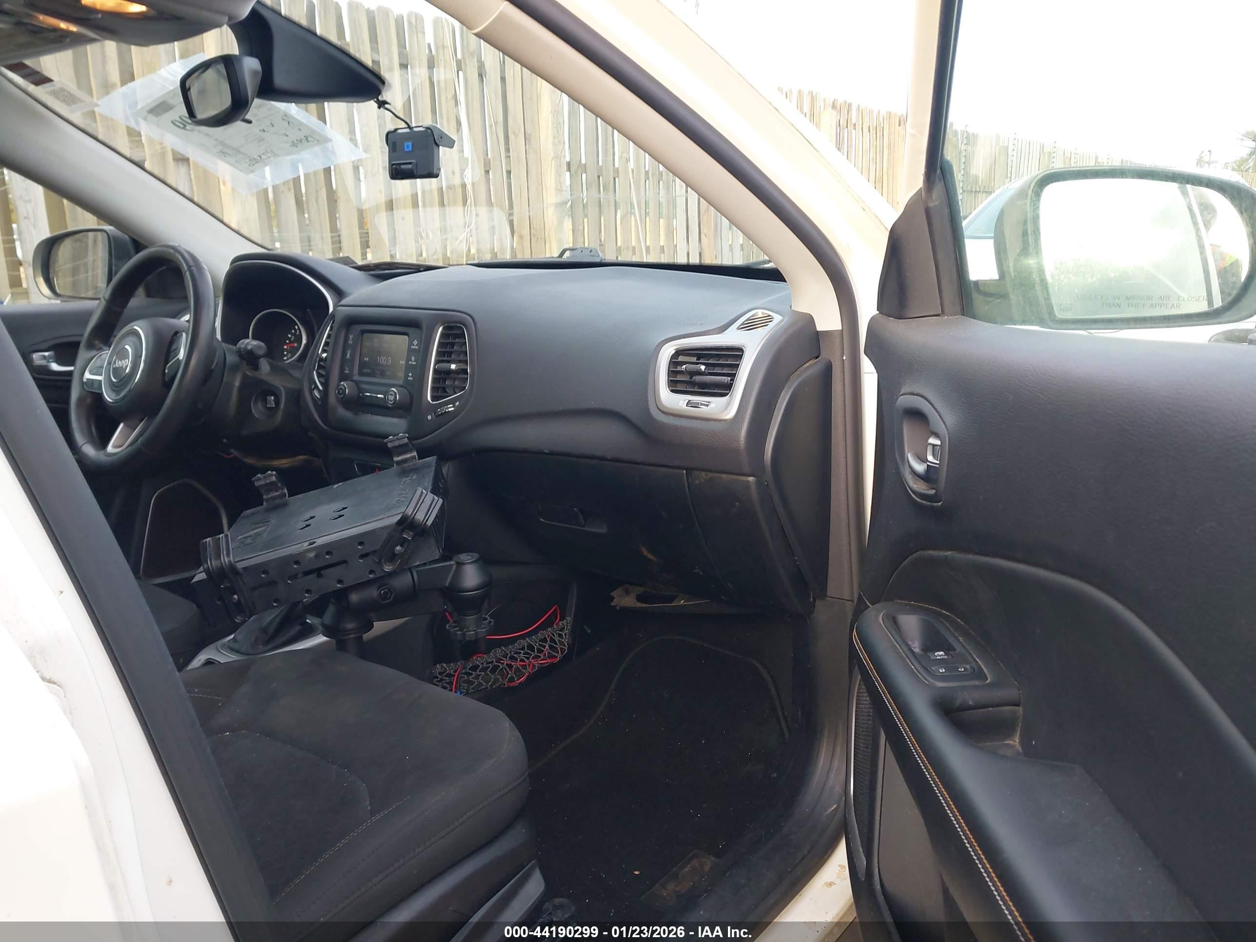 JEEP COMPASS image 5