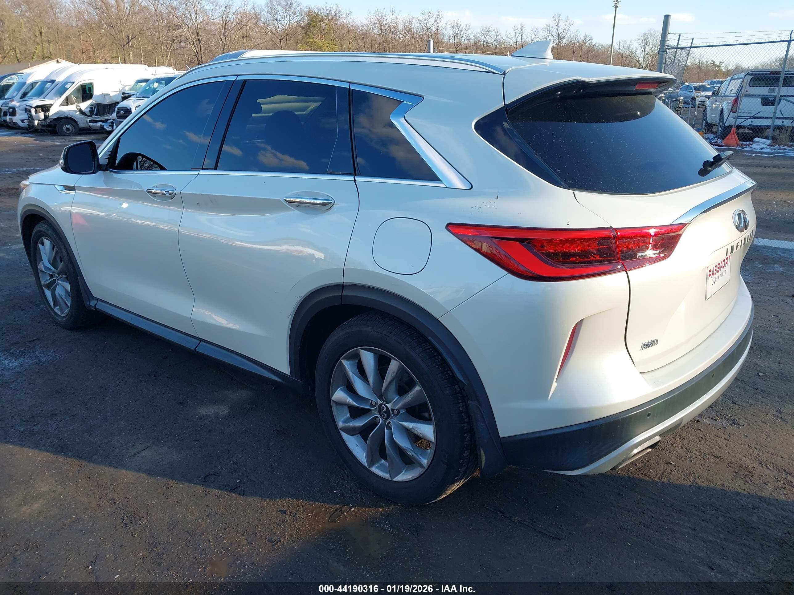INFINITI QX50 image 3