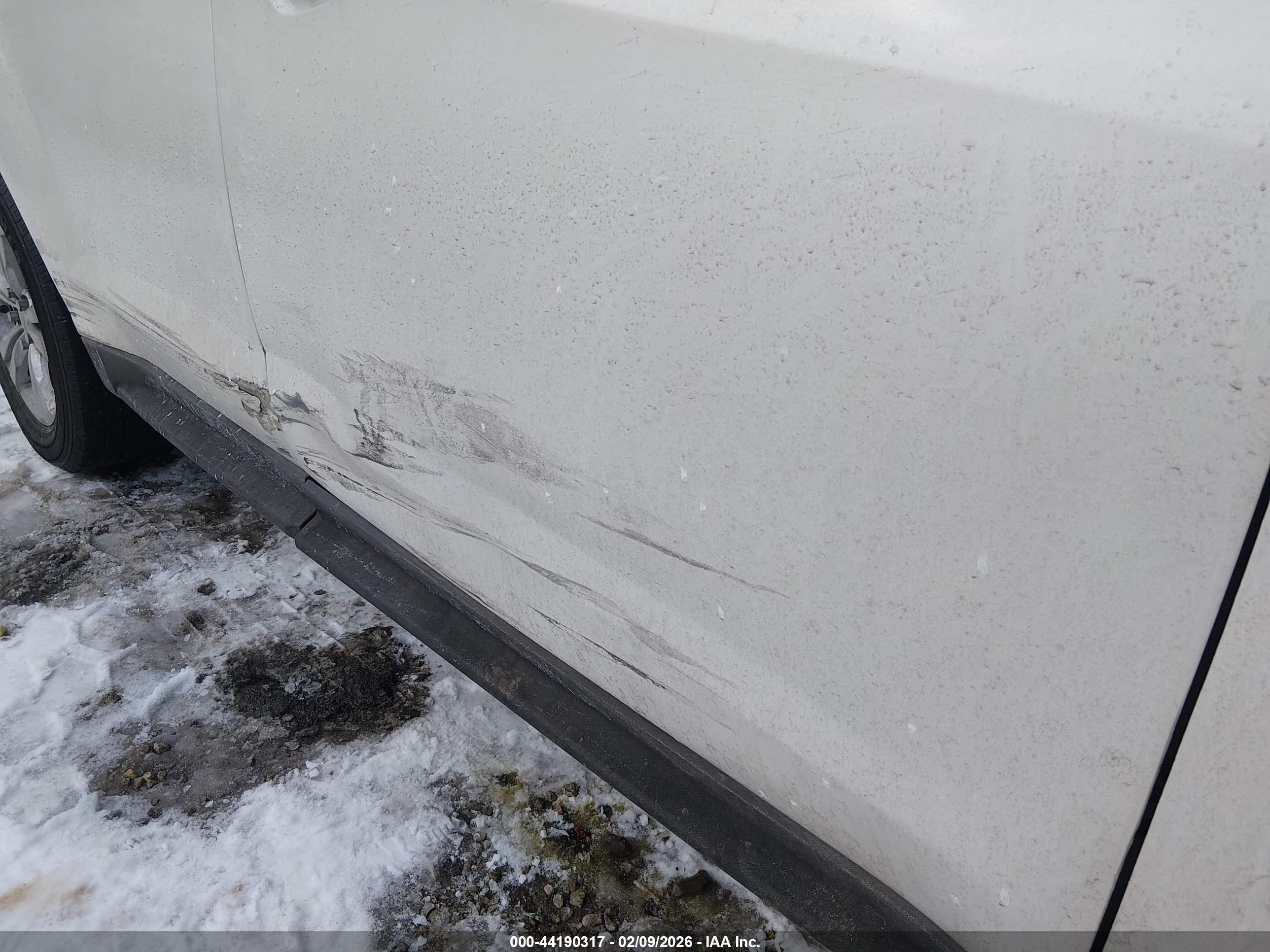 CHEVROLET EQUINOX image 6