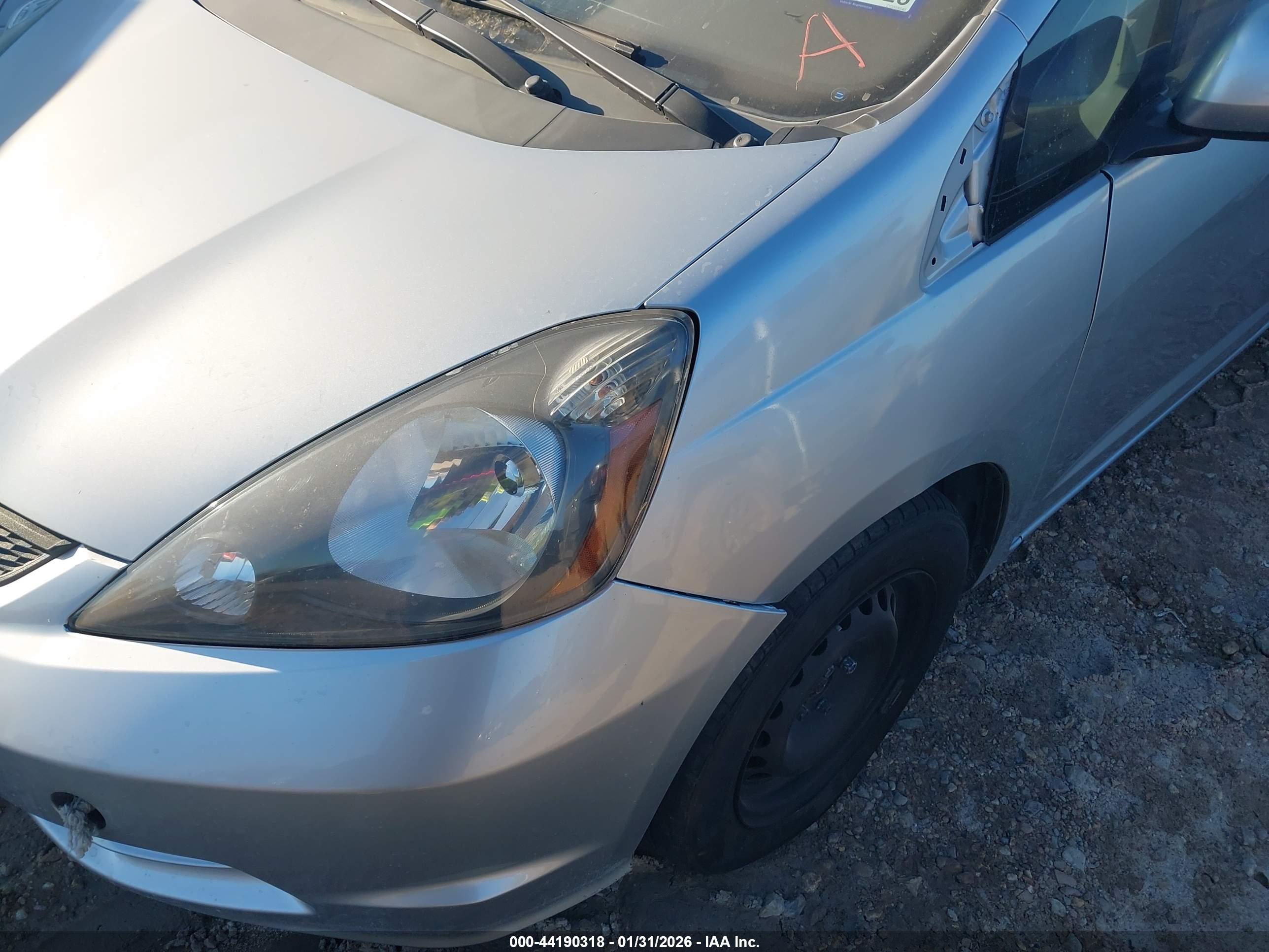 HONDA FIT image 6