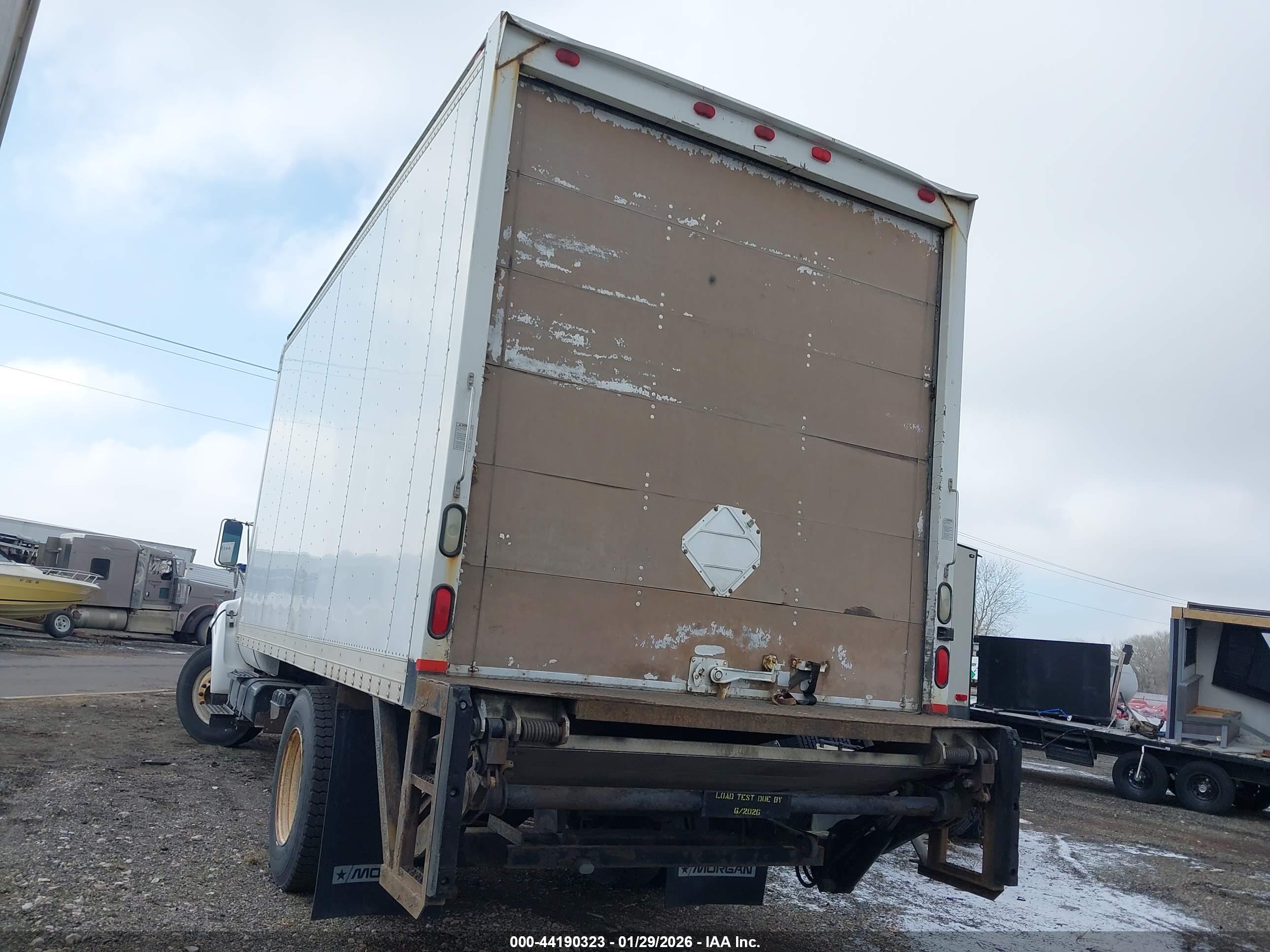 FORD F-650 image 3