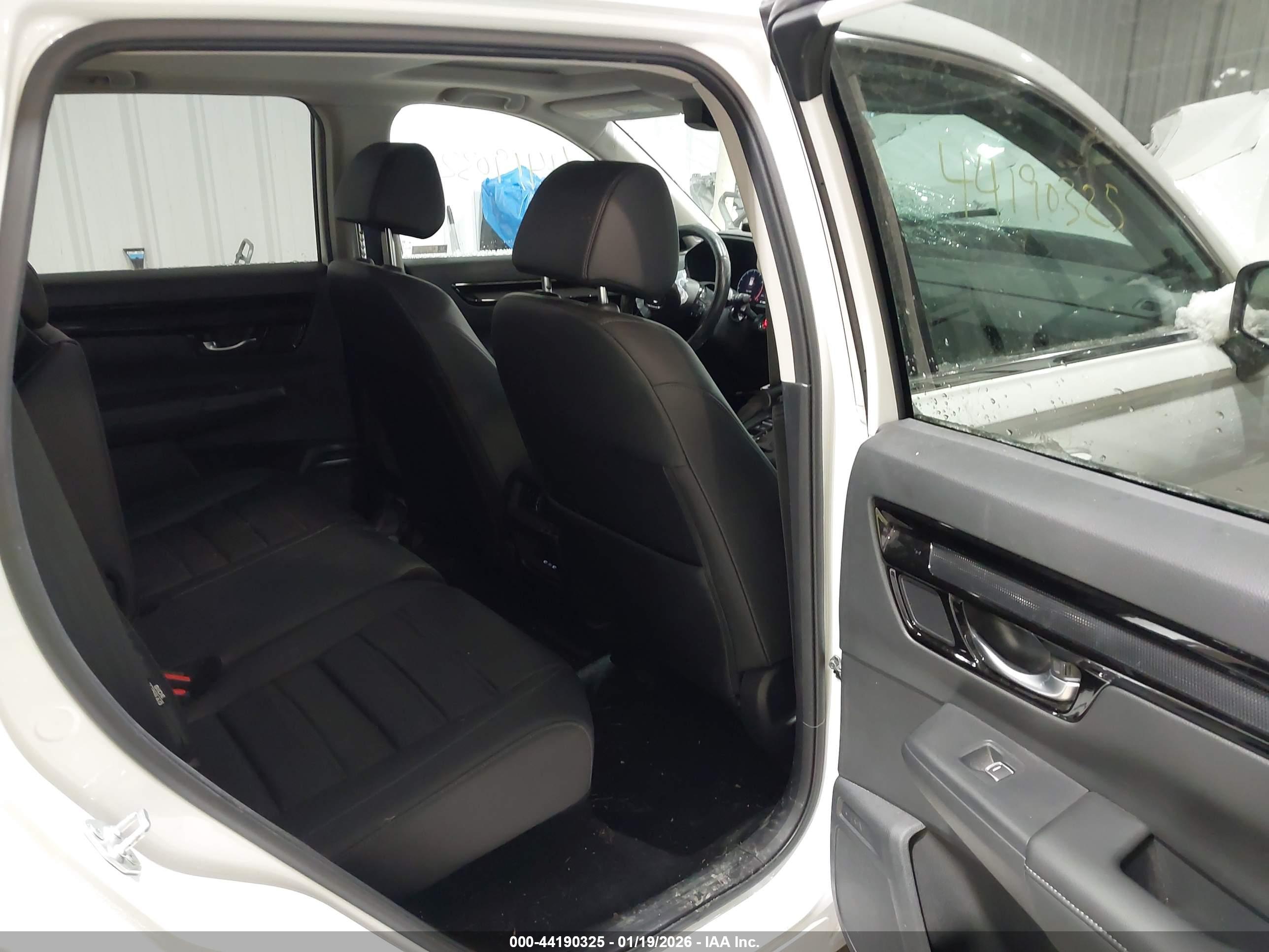 HONDA CR-V image 8