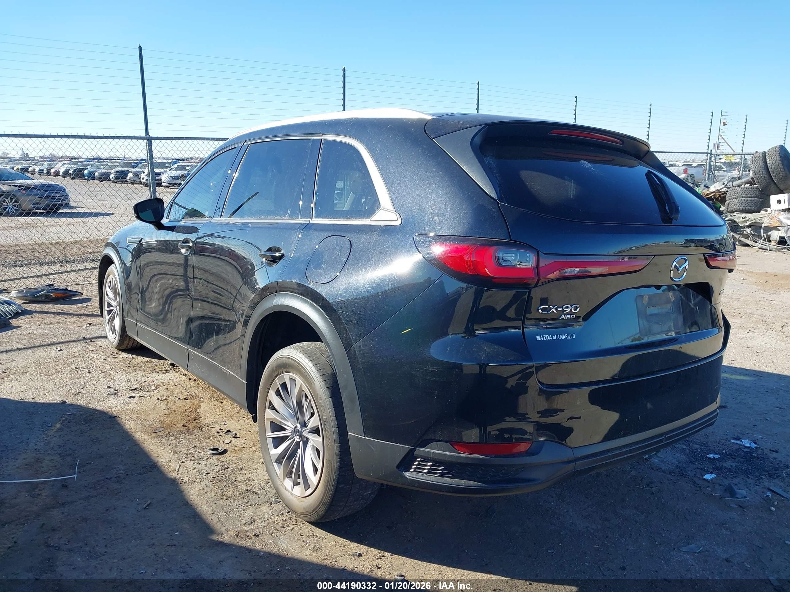 MAZDA CX-90 image 3