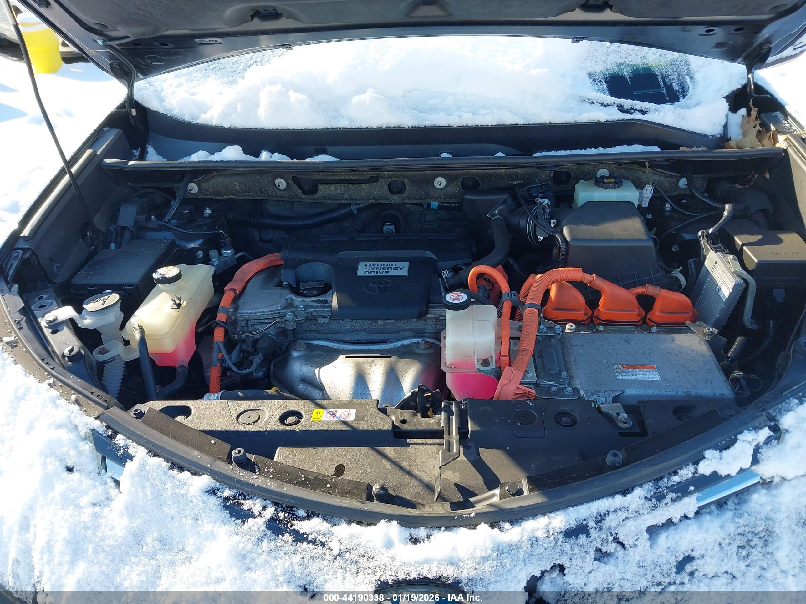 TOYOTA RAV4 image 10