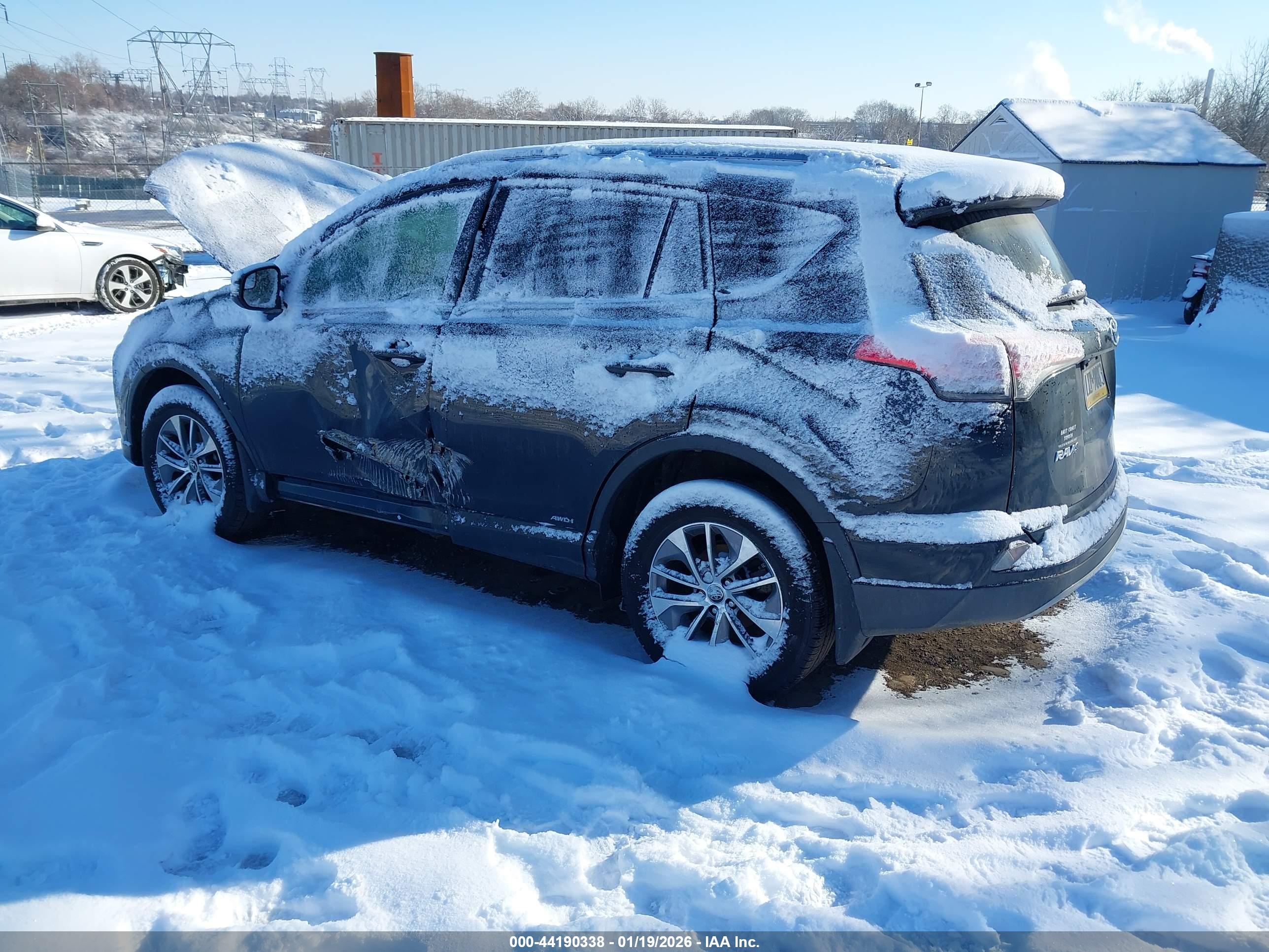TOYOTA RAV4 image 3