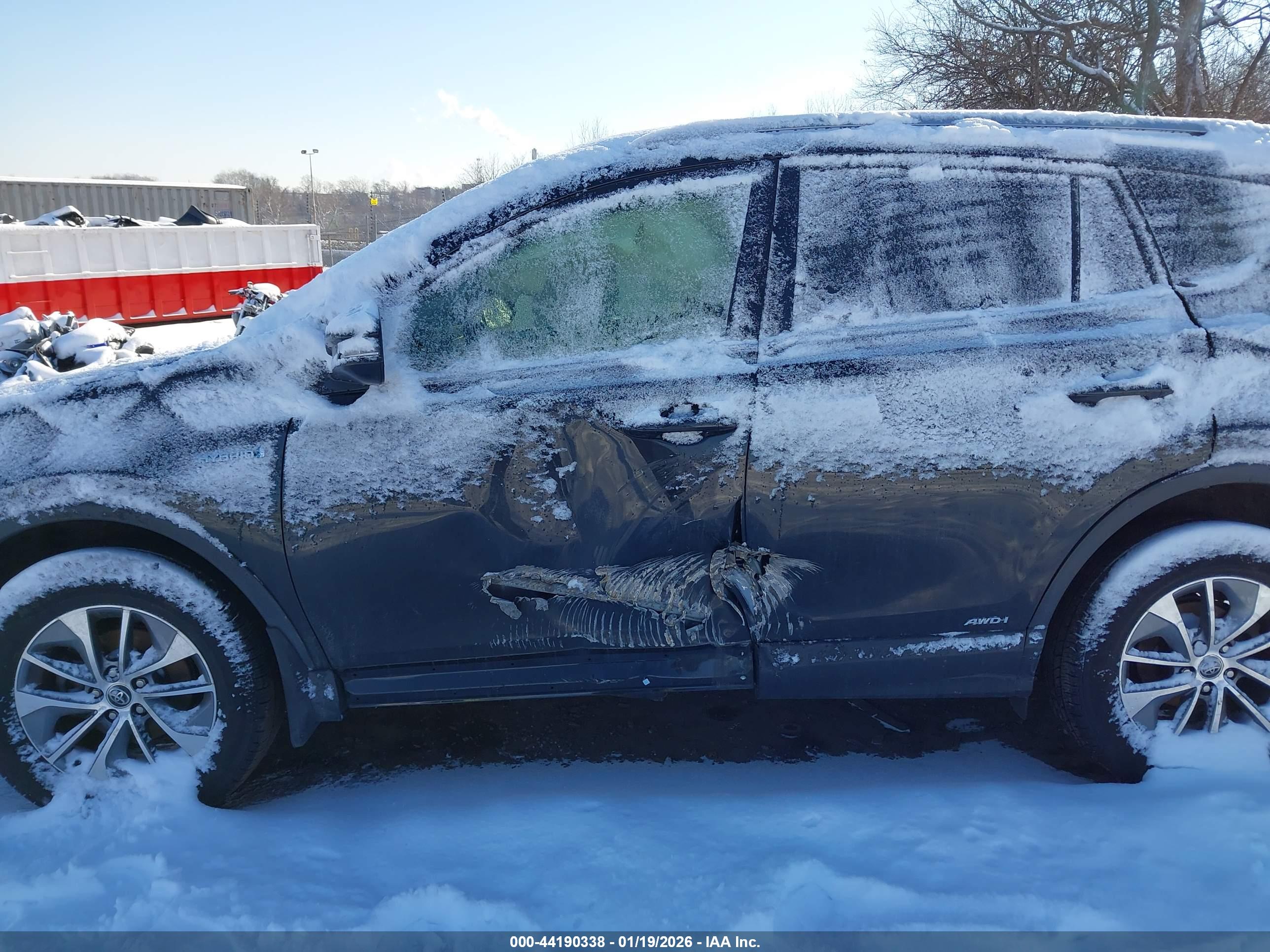 TOYOTA RAV4 image 6