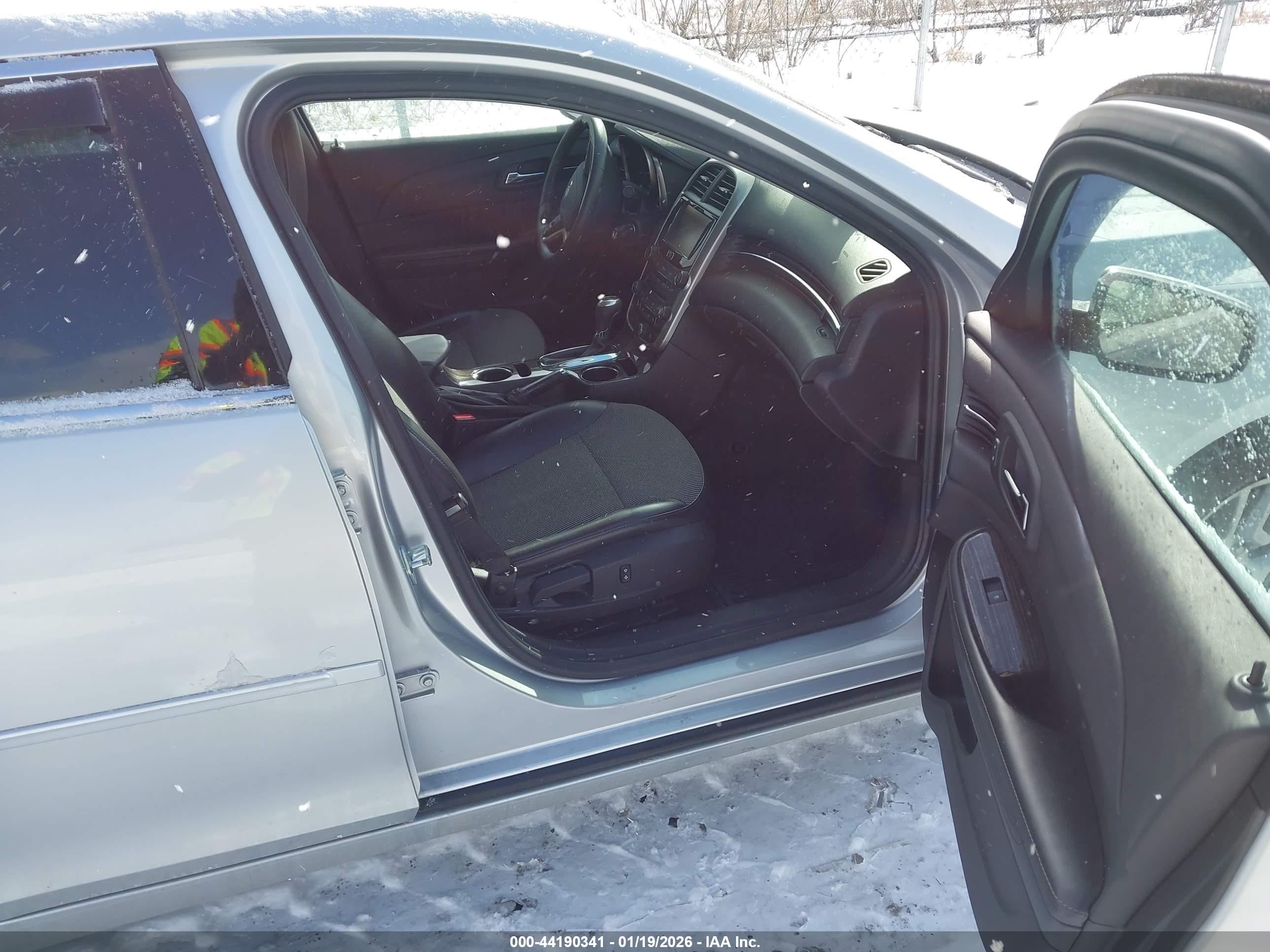 CHEVROLET MALIBU image 5