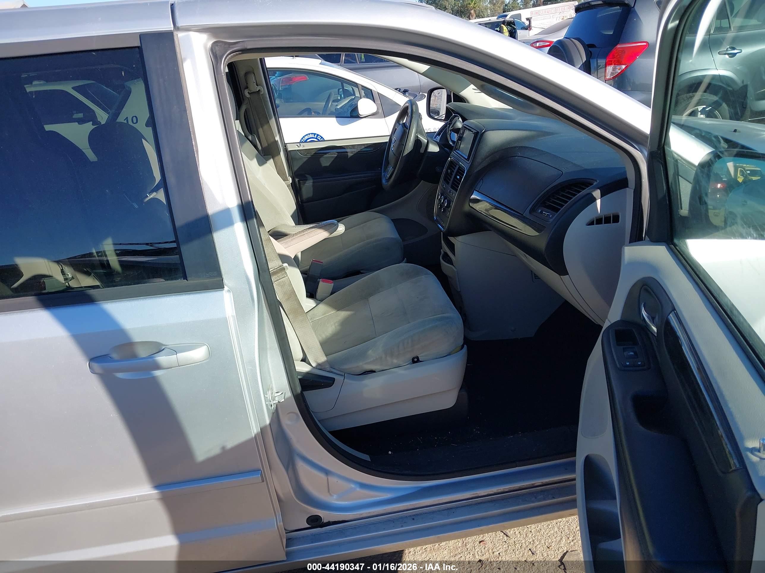 DODGE GRAND image 5
