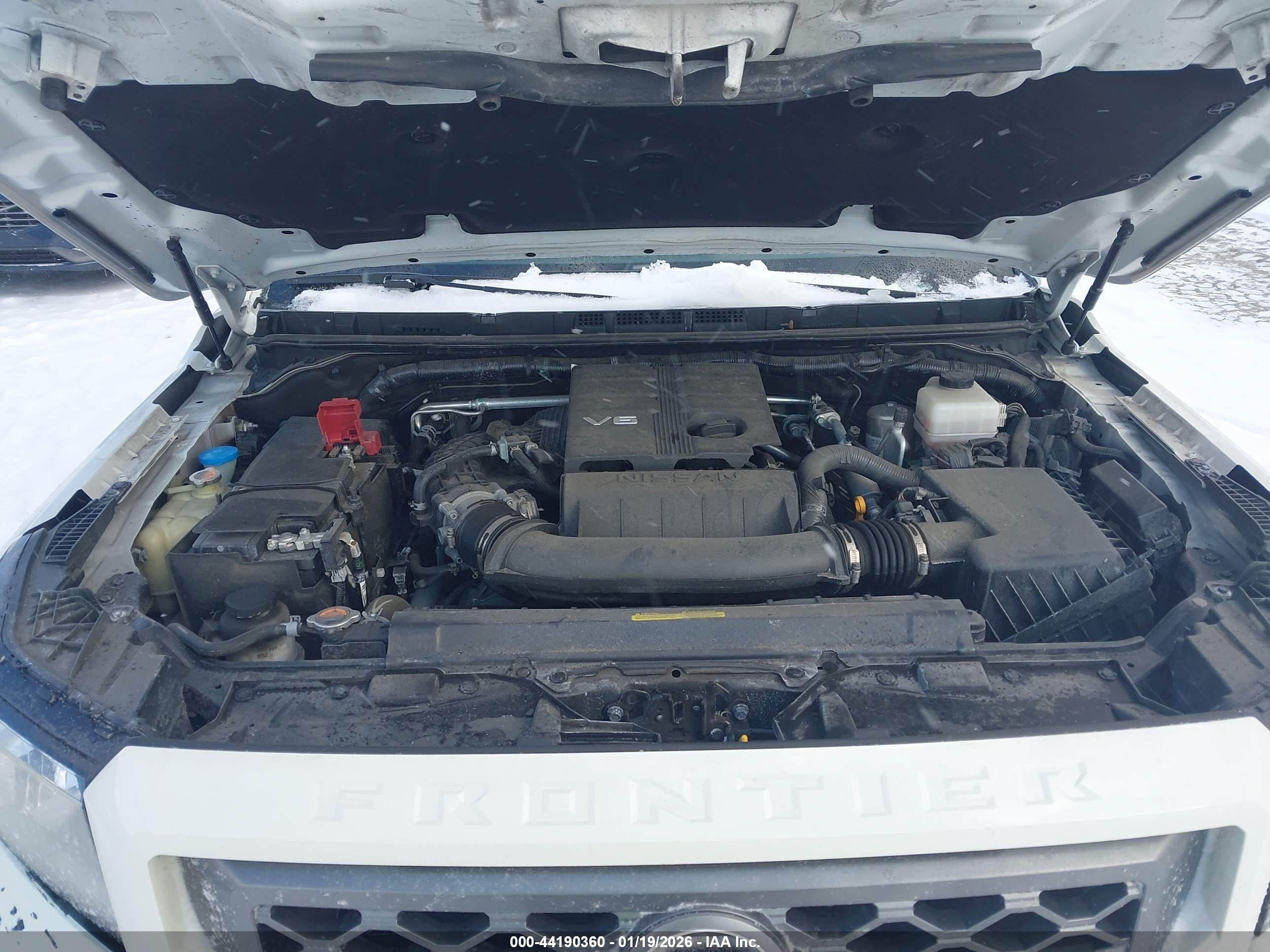 NISSAN FRONTIER image 10