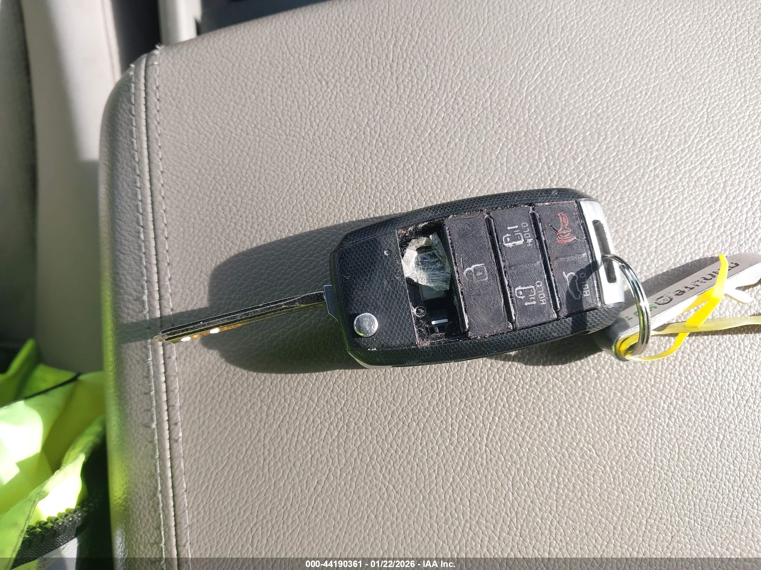 KIA SEDONA image 11