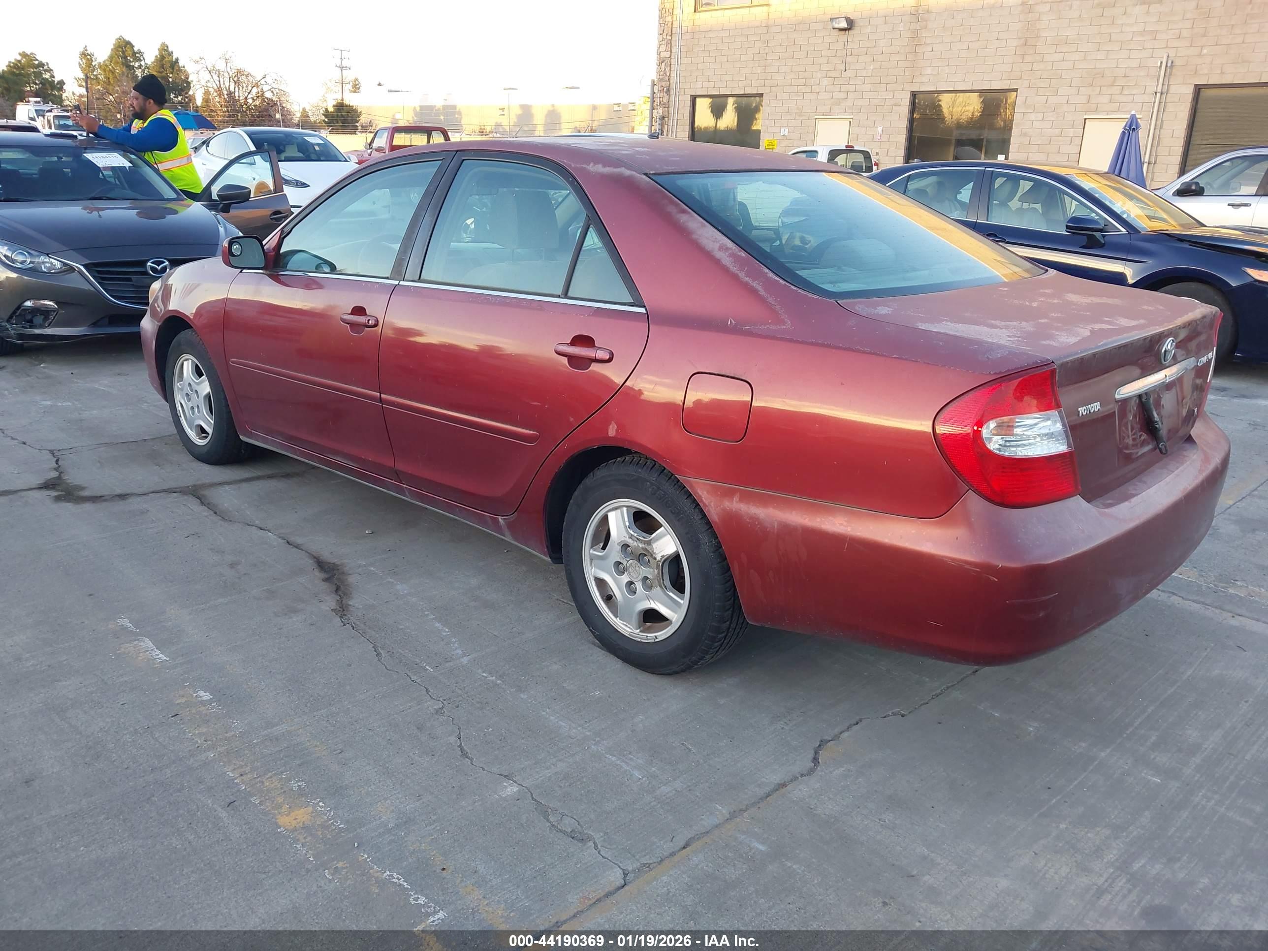 TOYOTA CAMRY image 3