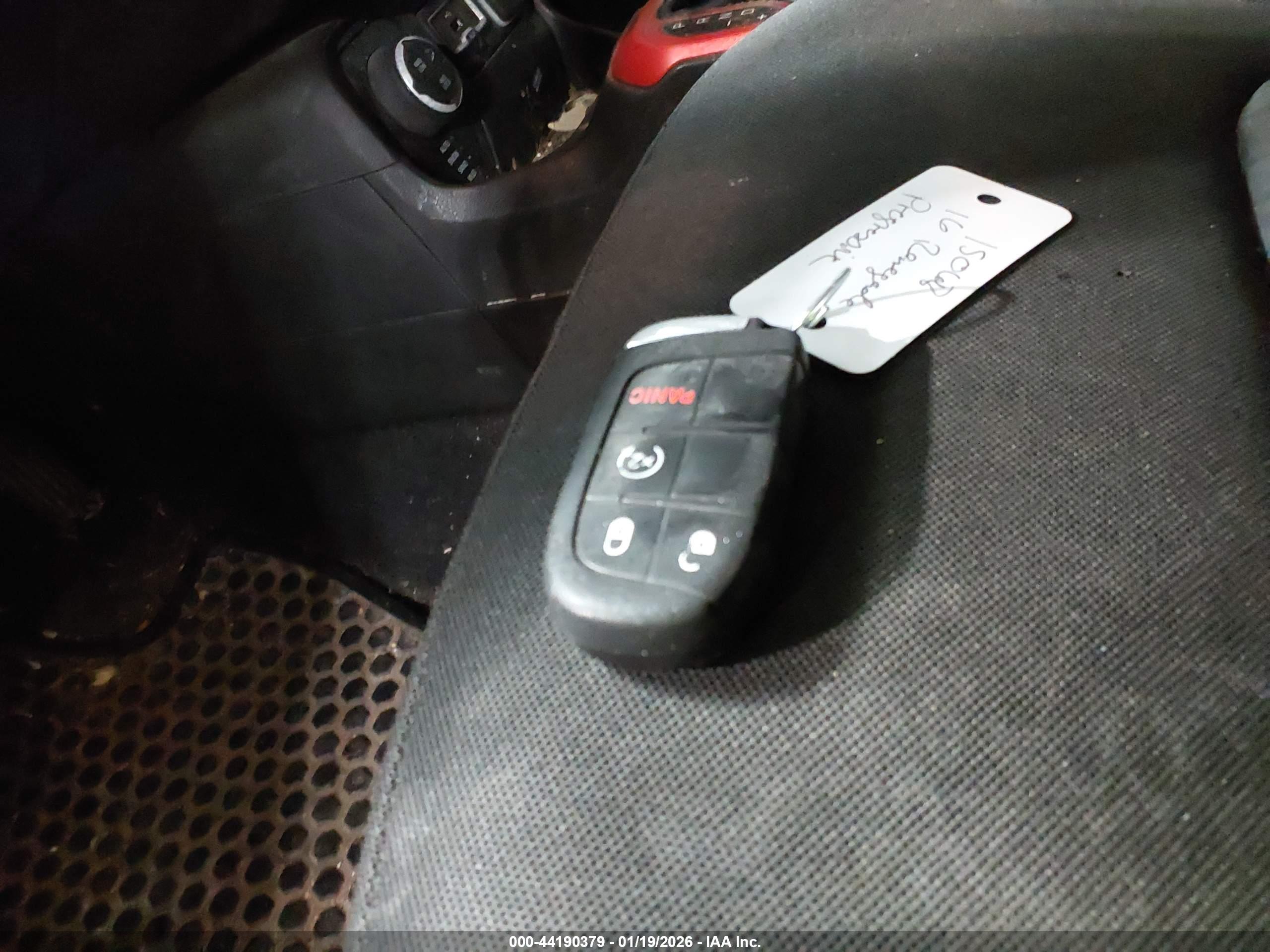 JEEP RENEGADE image 11