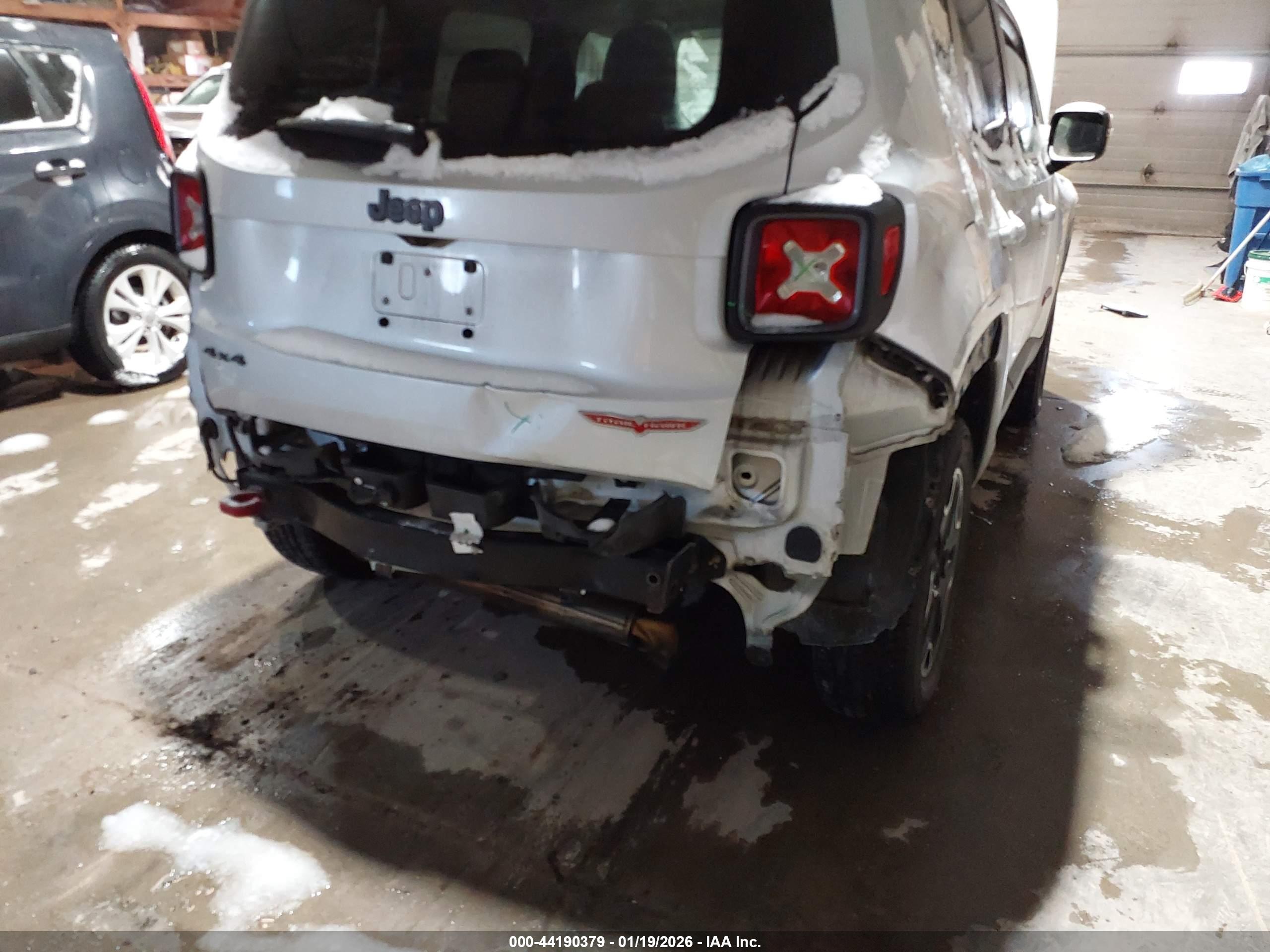 JEEP RENEGADE image 6