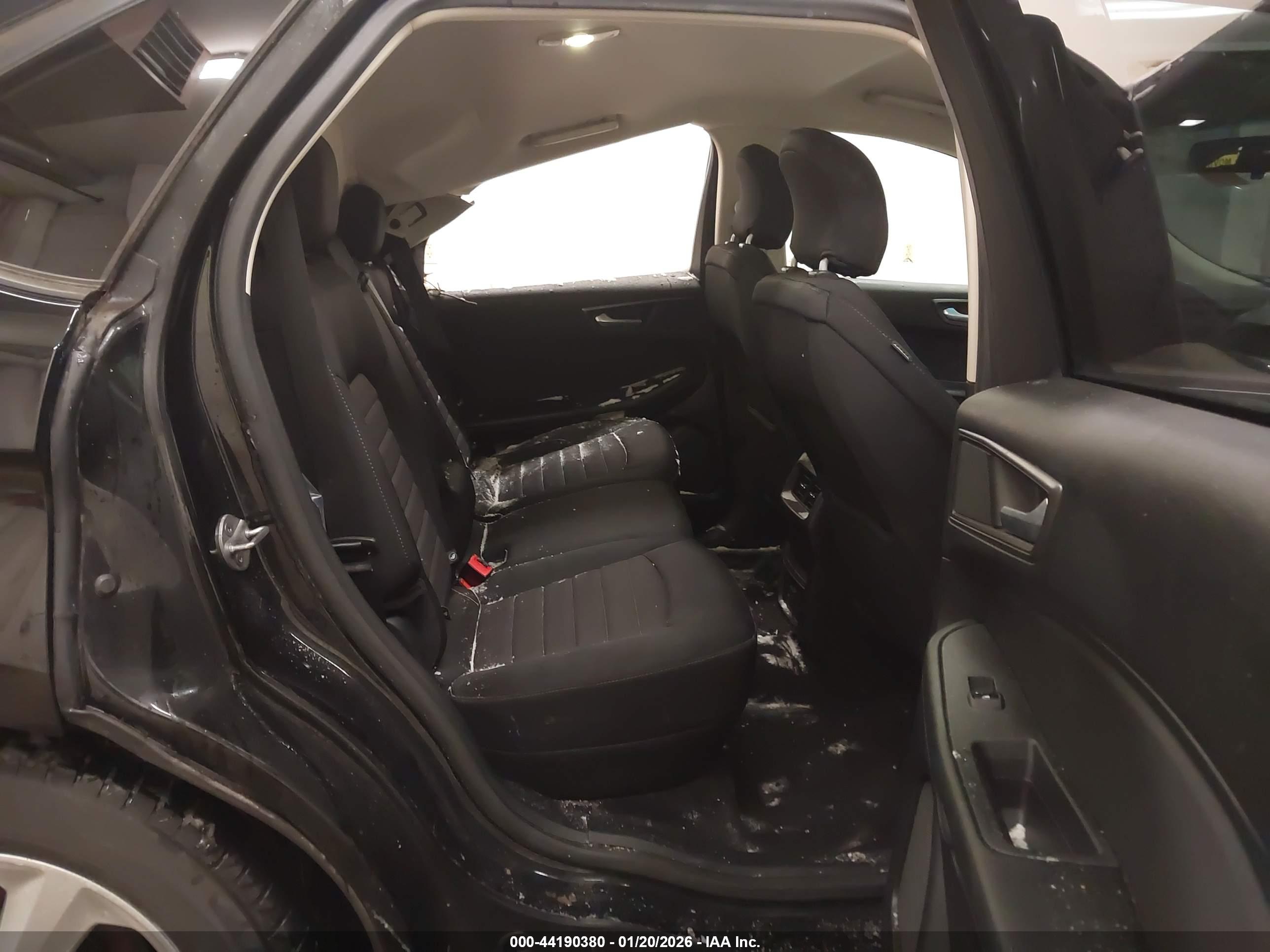 FORD EDGE image 8