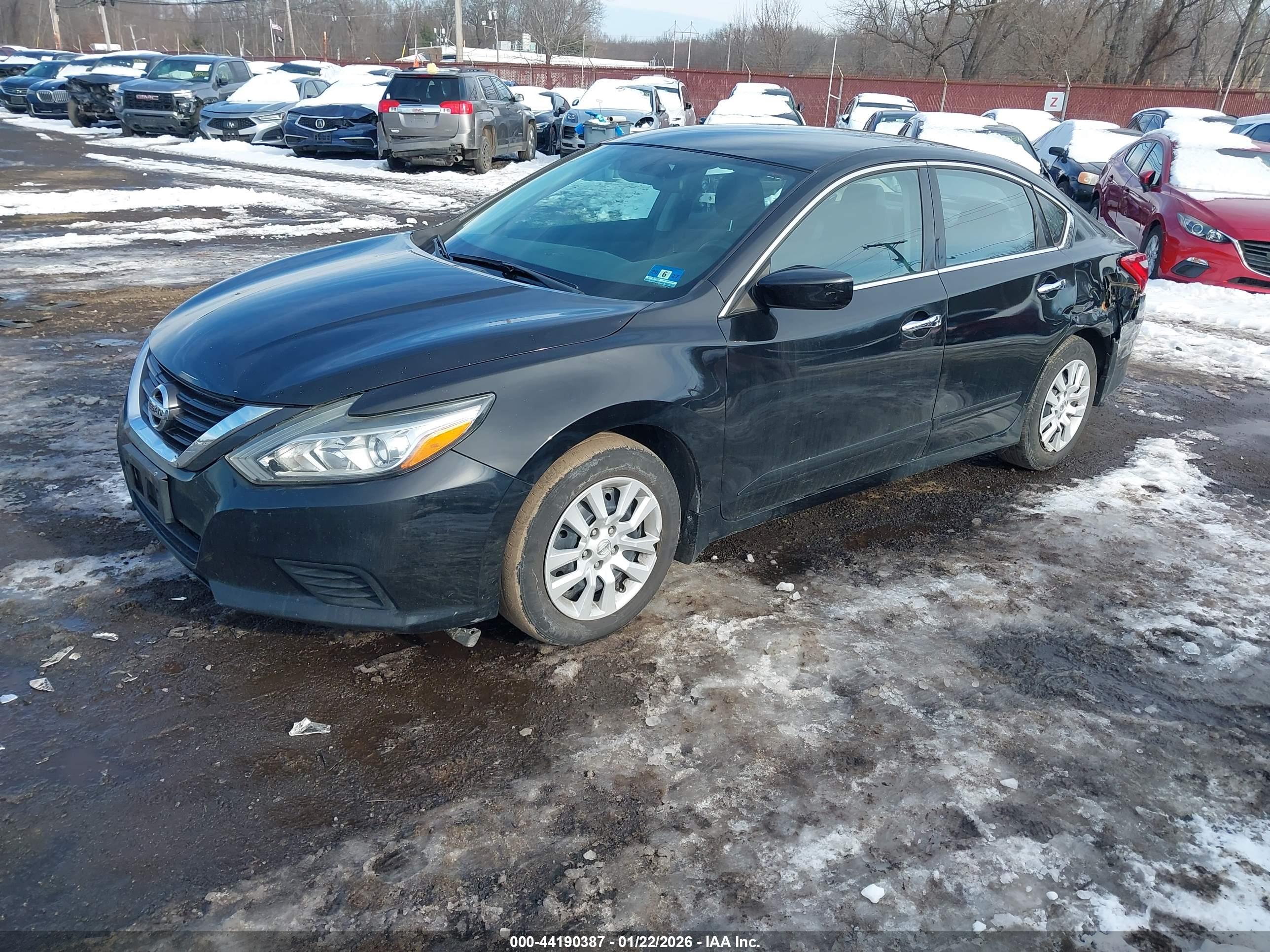 NISSAN ALTIMA image 2