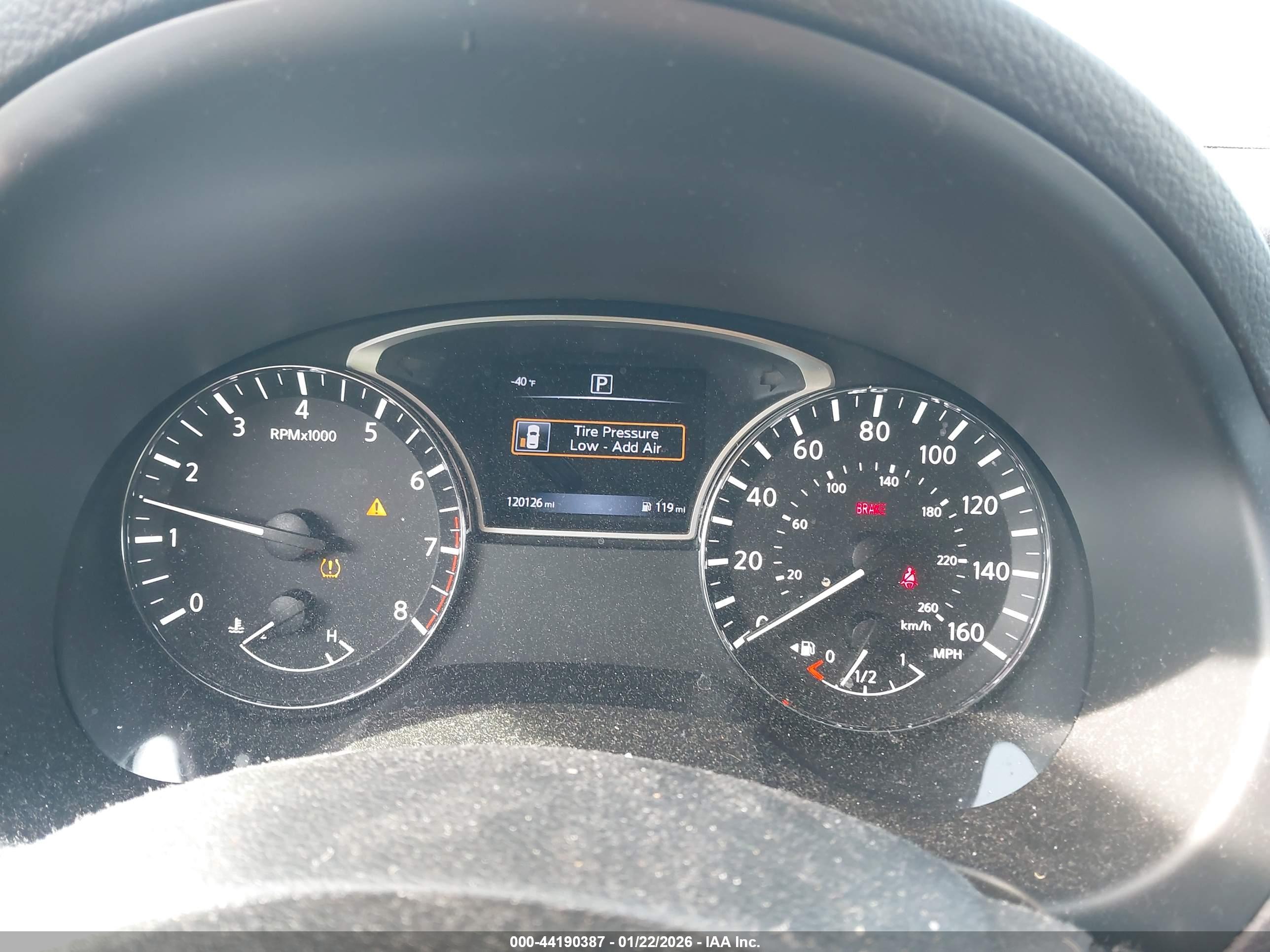 NISSAN ALTIMA image 7