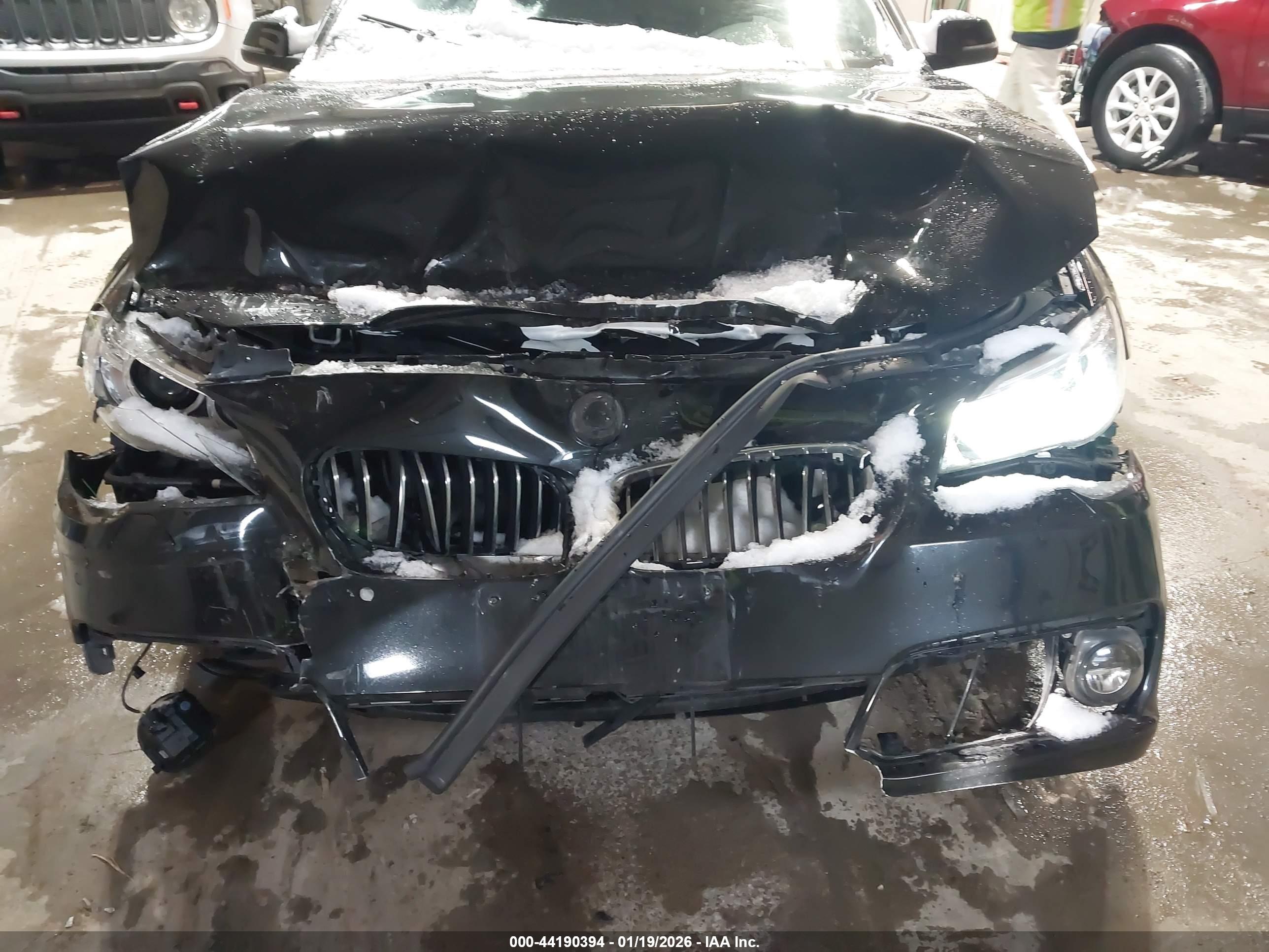 BMW 528I image 6