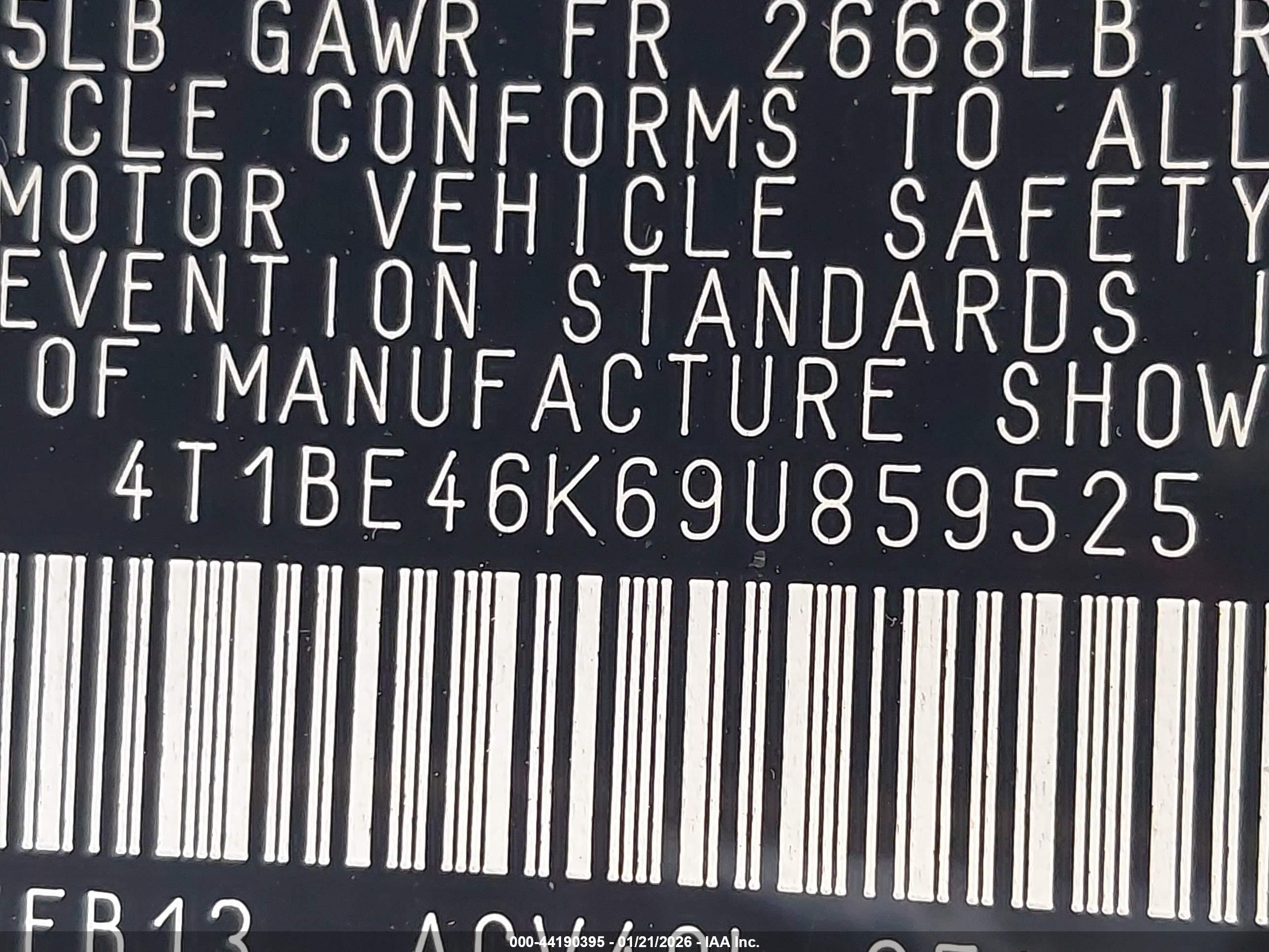 TOYOTA CAMRY image 9