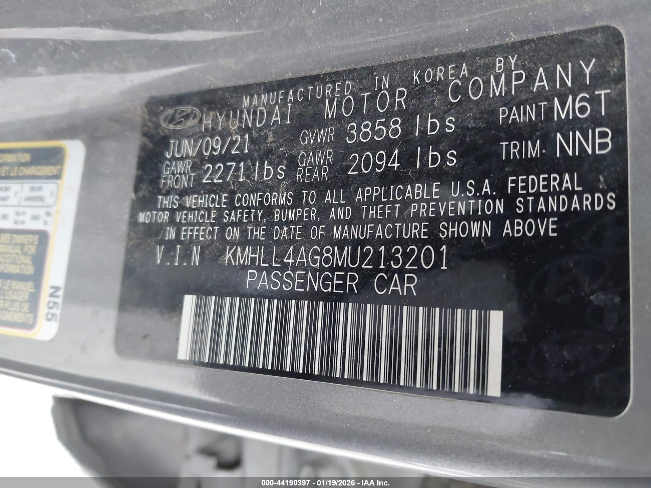HYUNDAI ELANTRA image 9