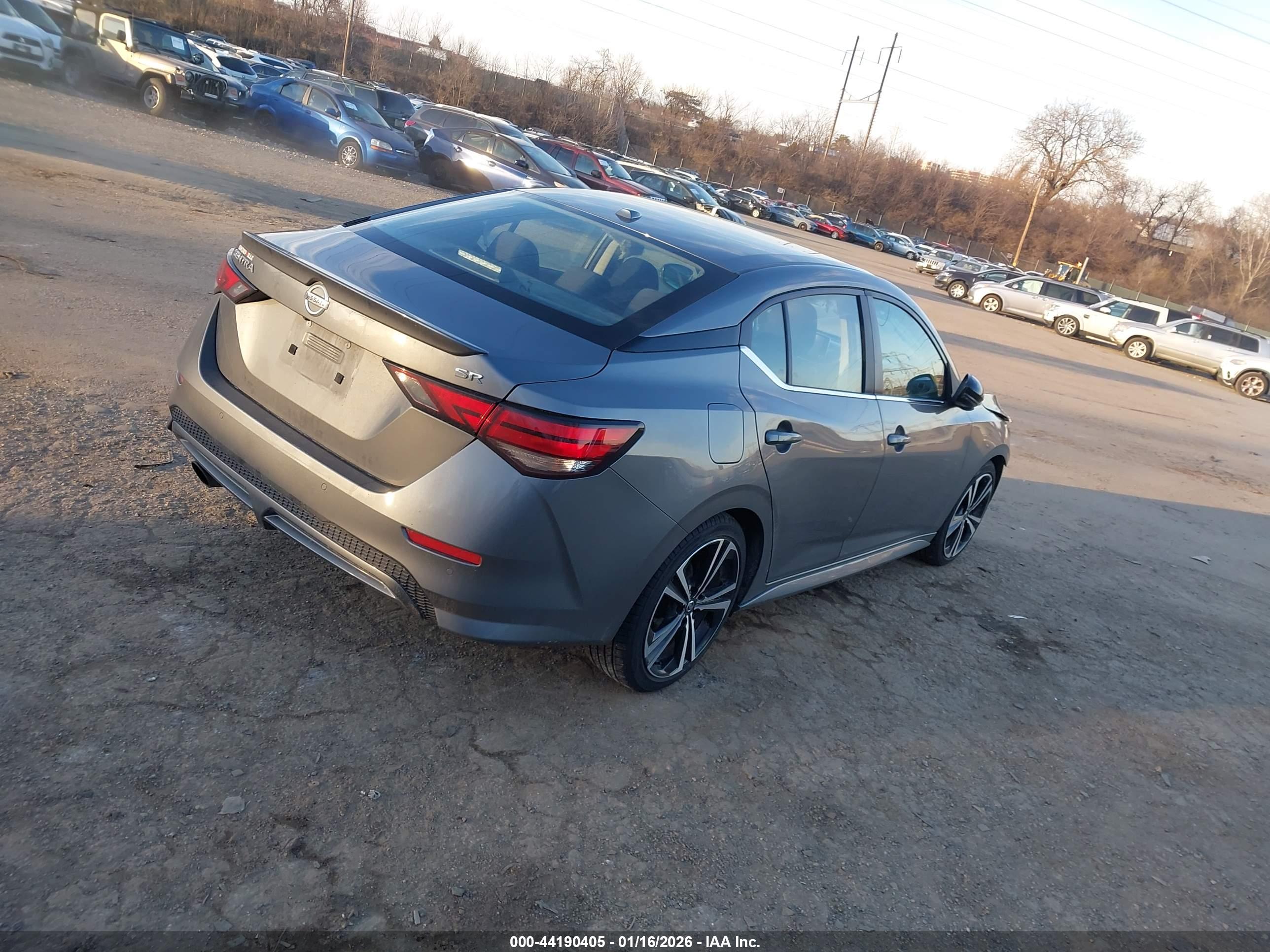 NISSAN SENTRA image 4