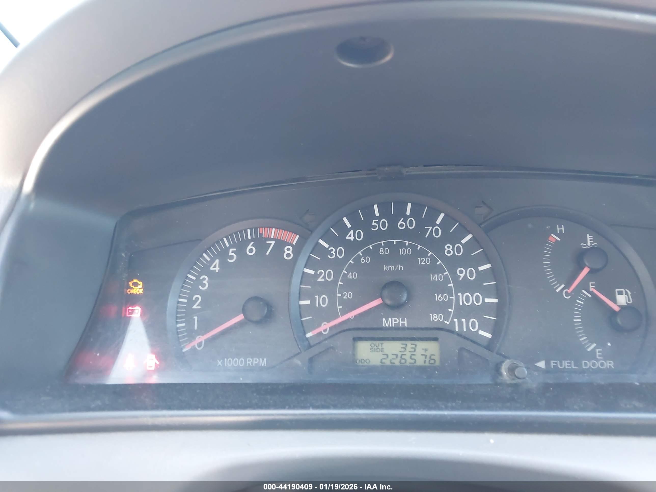 TOYOTA COROLLA image 7