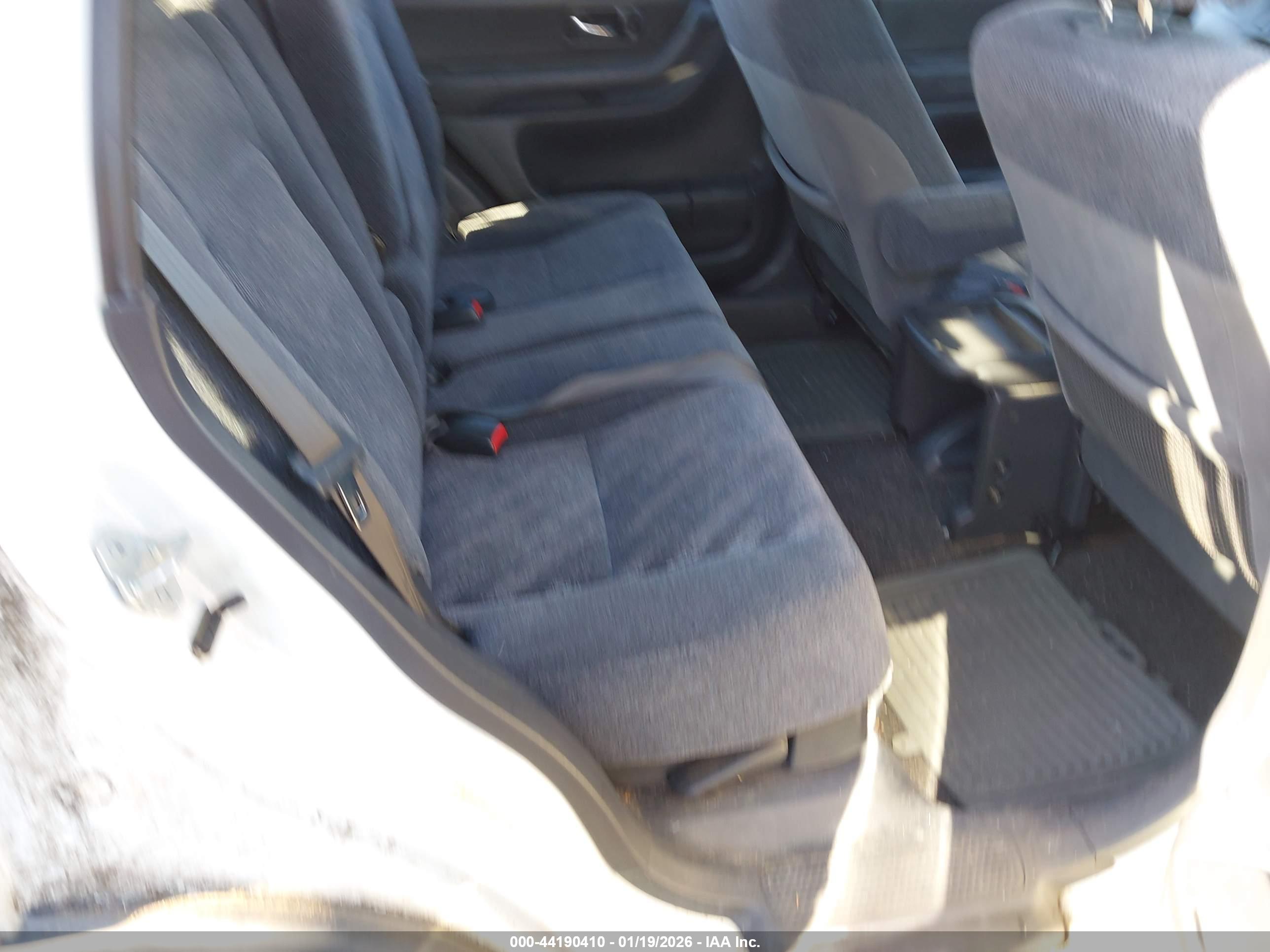 HONDA CR-V image 8