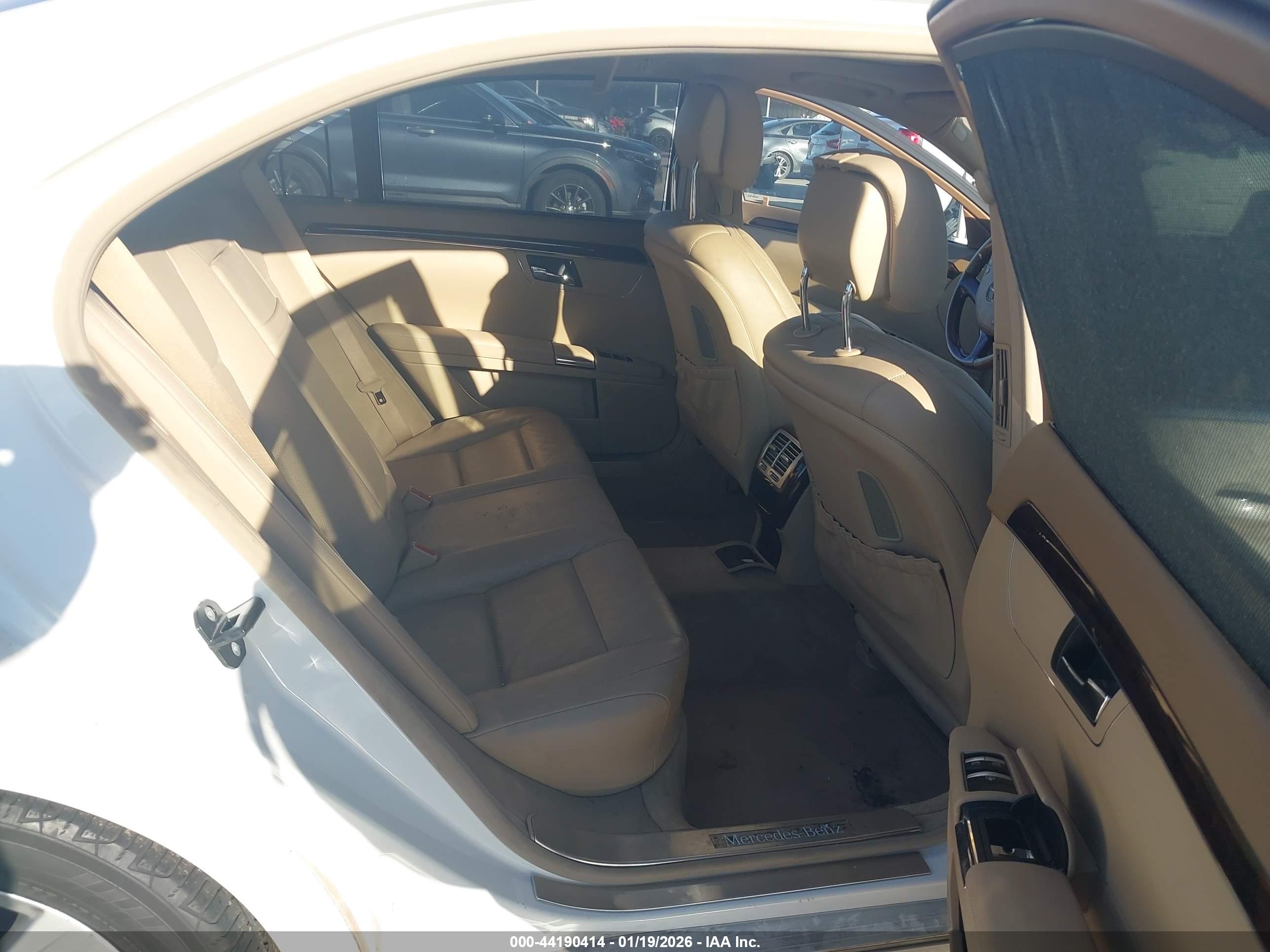 MERCEDES-BENZ S image 8
