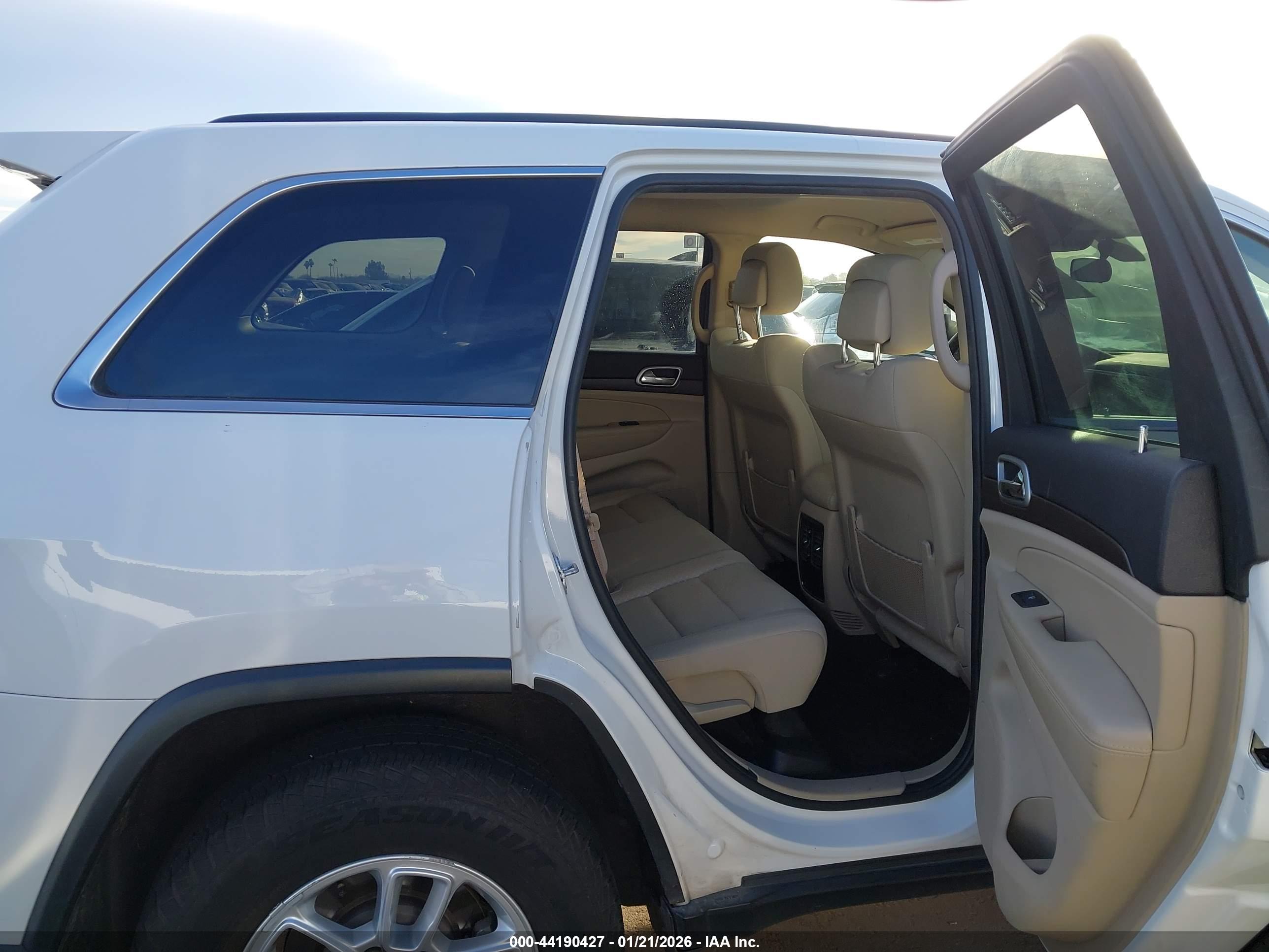 JEEP GRAND image 8