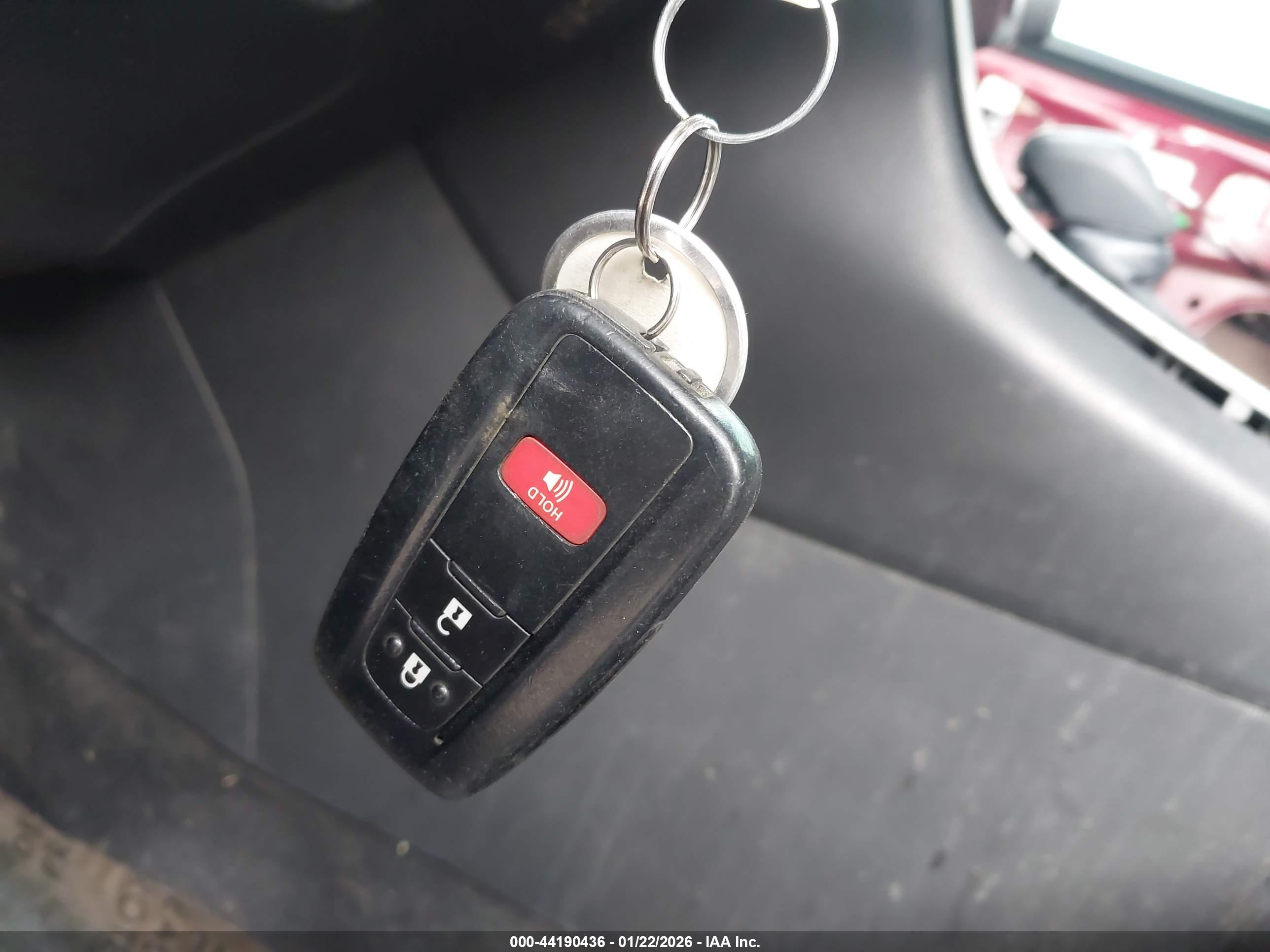 TOYOTA RAV4 image 11