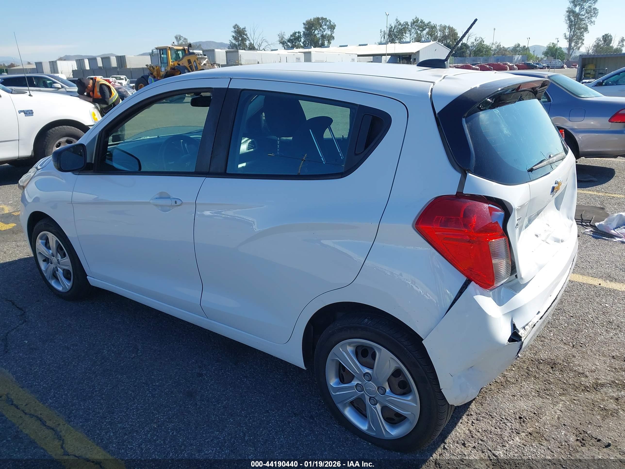 CHEVROLET SPARK image 3
